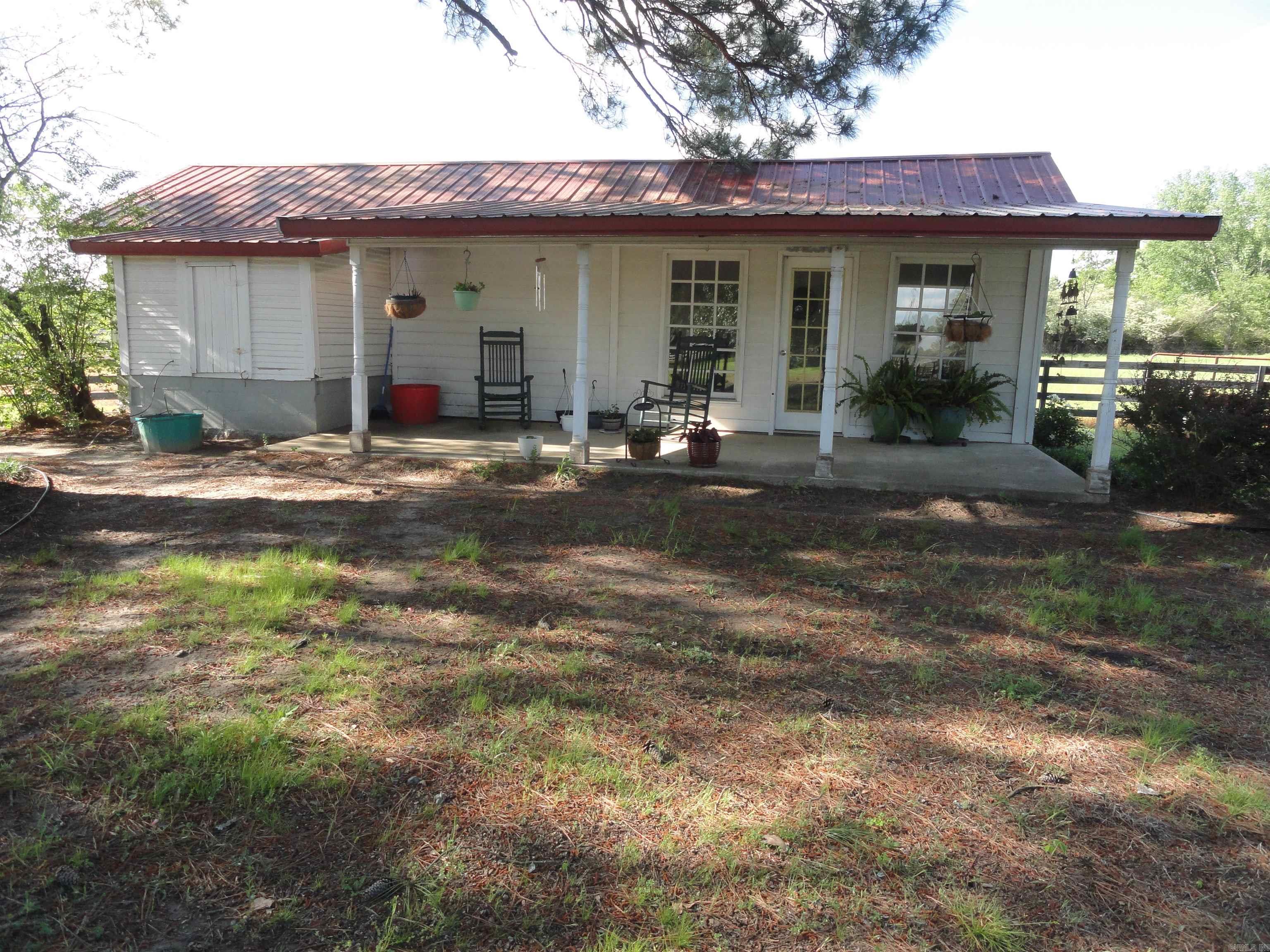 18 Hwy 124 Damascus, AR 72039