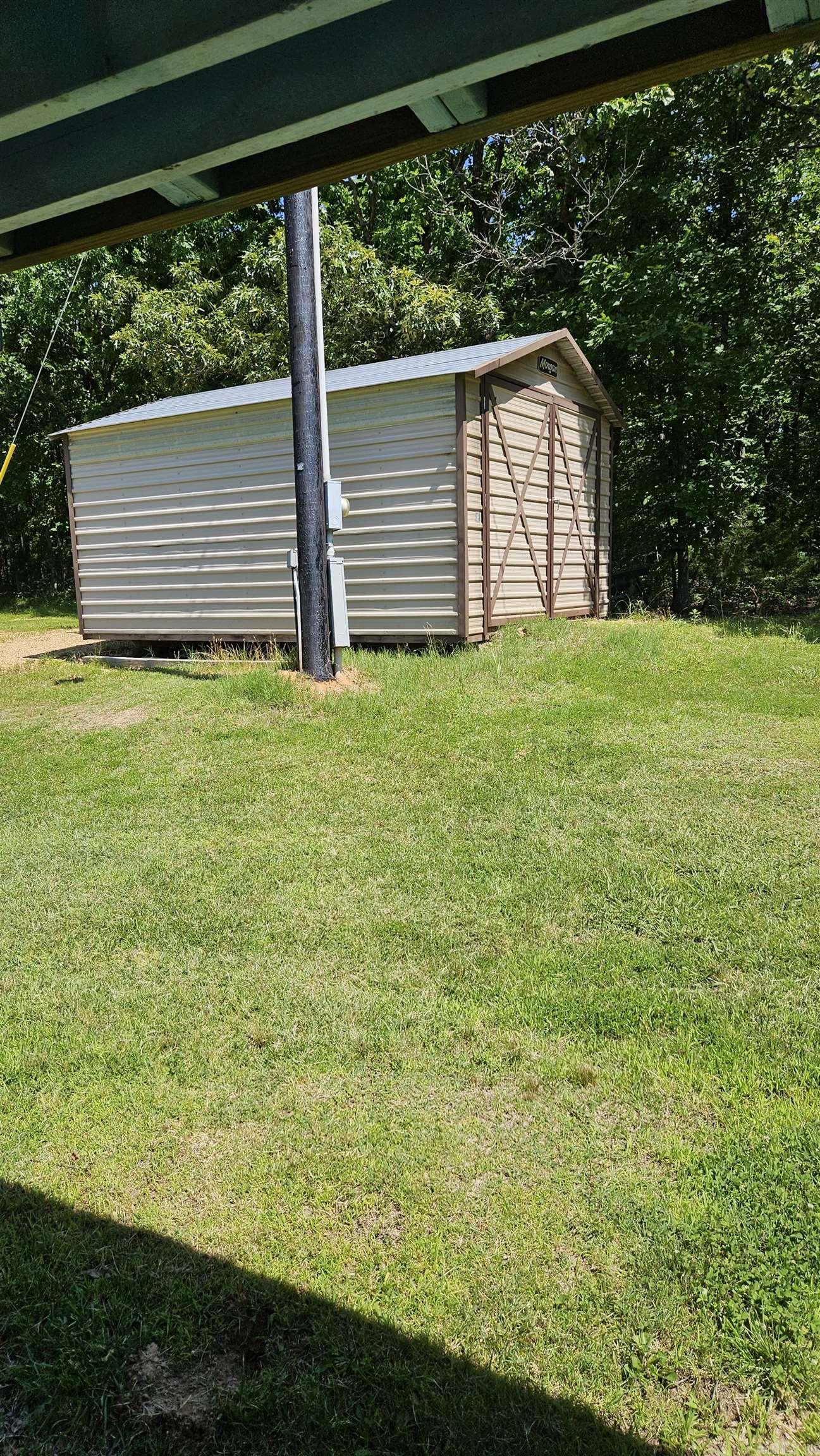 28 County Road 441  Corning, AR