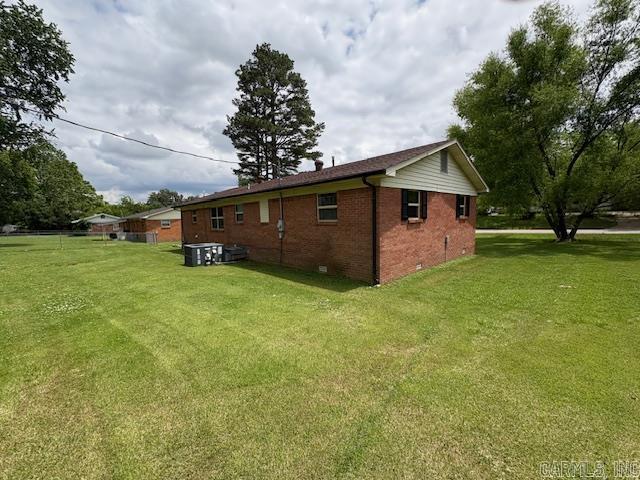 1002 W 3rd St  Rector, AR