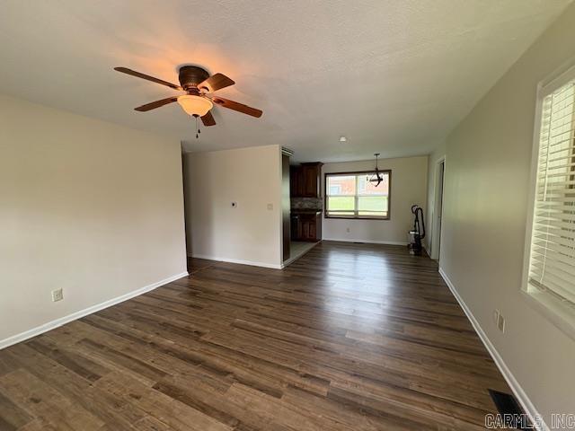 1002 W 3rd St  Rector, AR