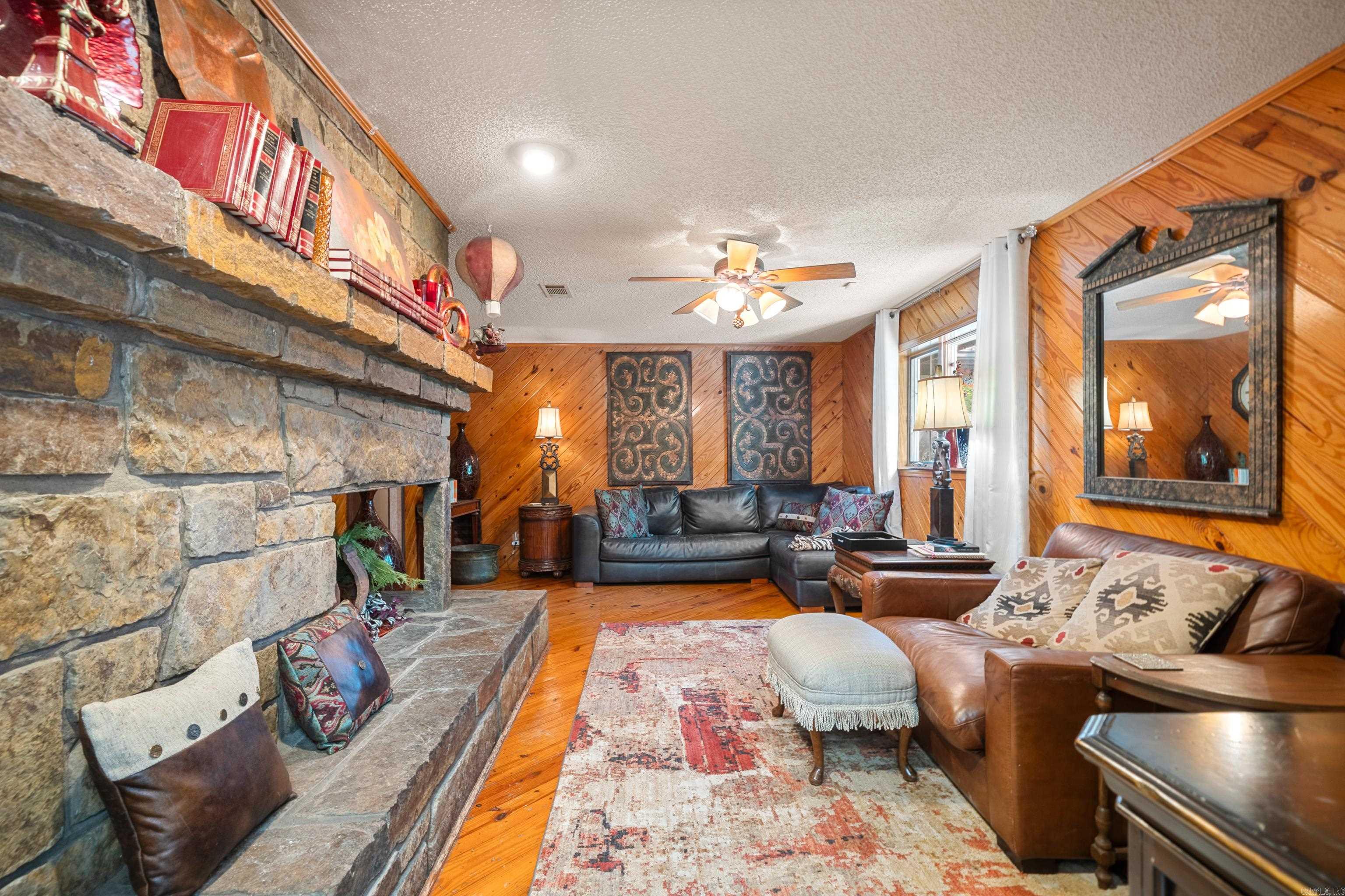 601 Rock Creek  Hot Springs, AR