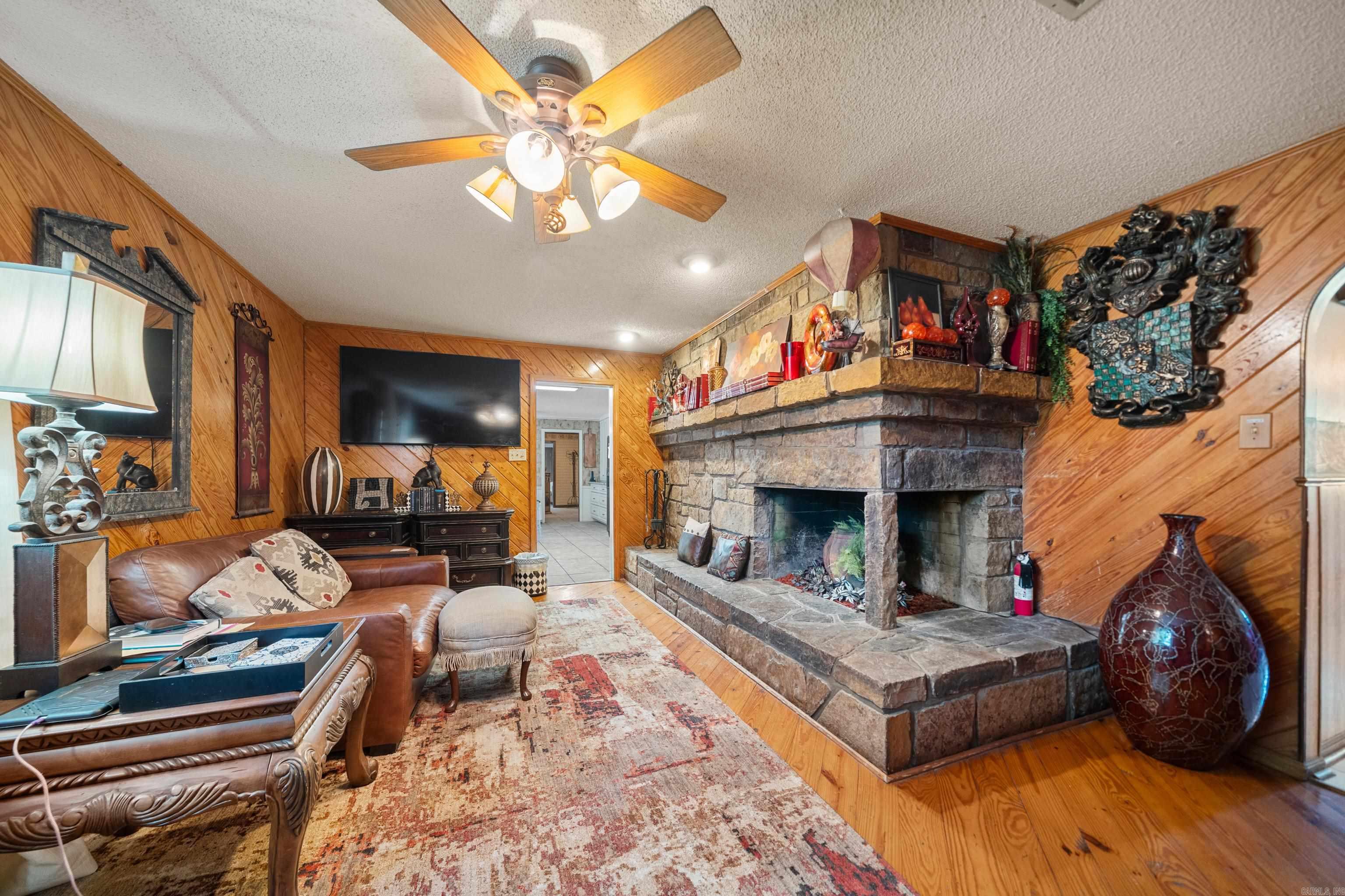601 Rock Creek  Hot Springs, AR
