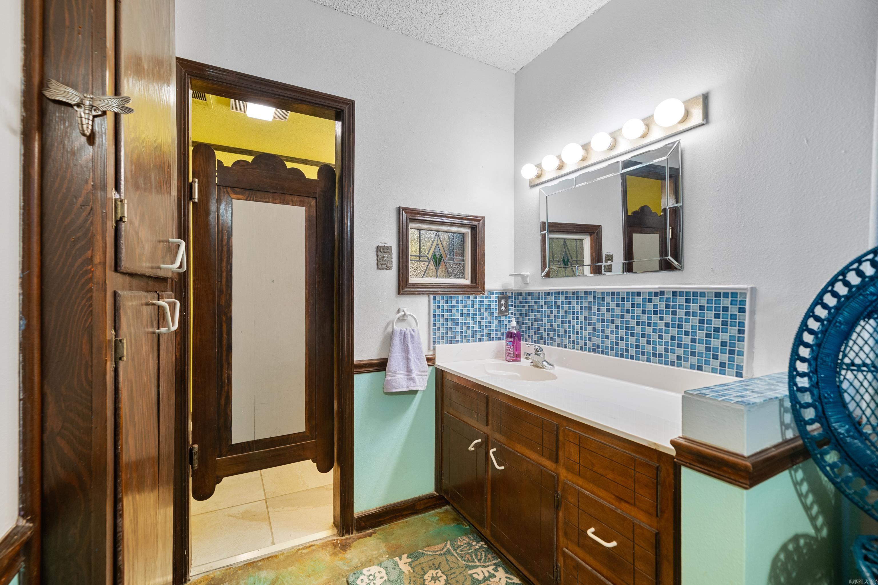 601 Rock Creek  Hot Springs, AR