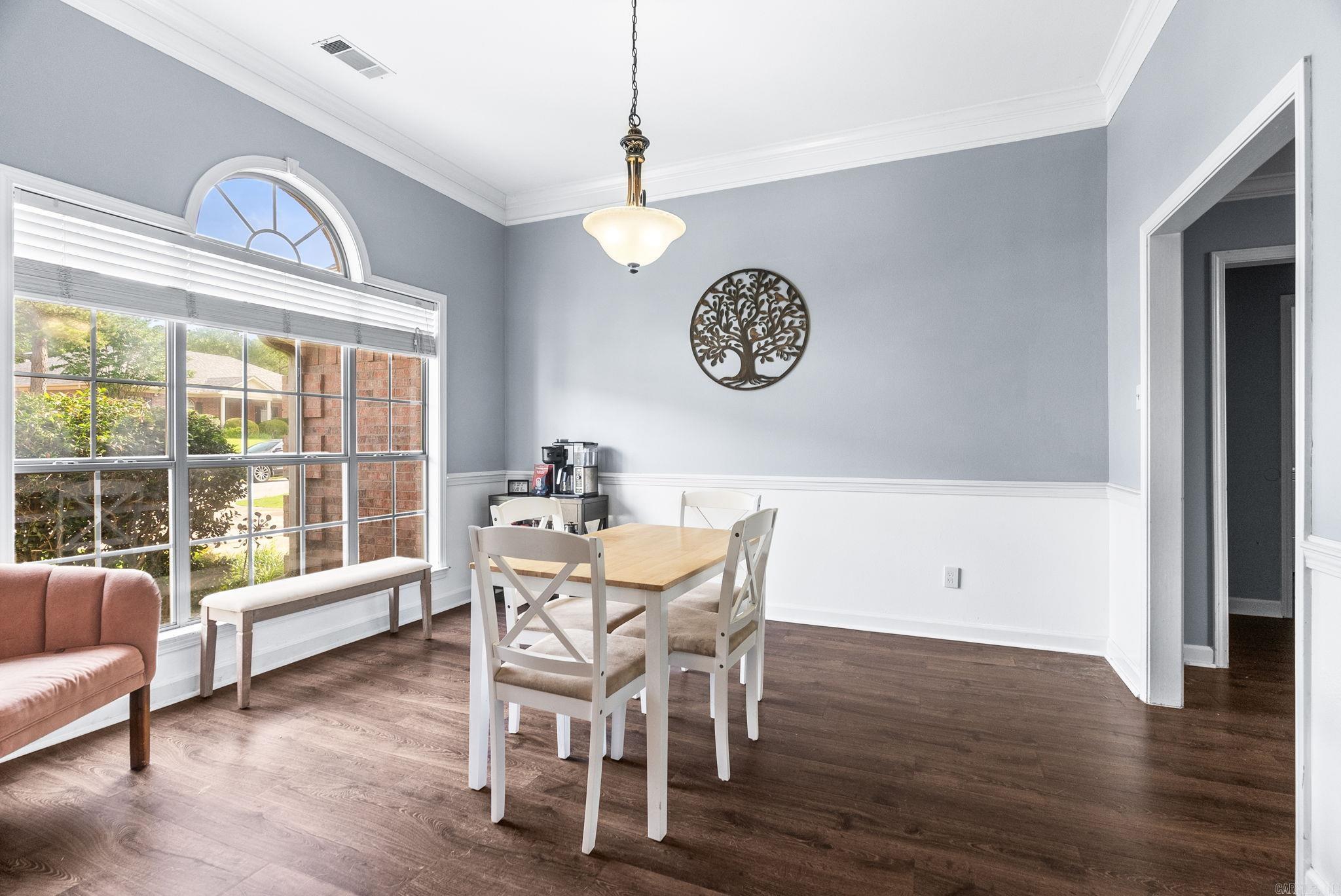 4 Ouachita Drive Maumelle, AR 72113