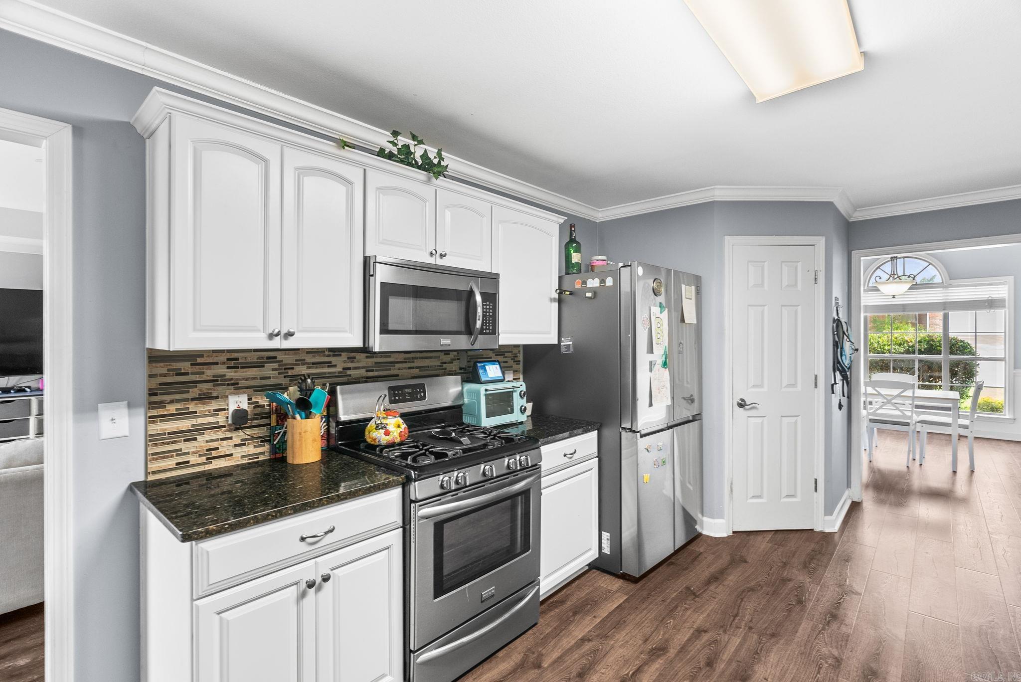 4 Ouachita Drive Maumelle, AR 72113