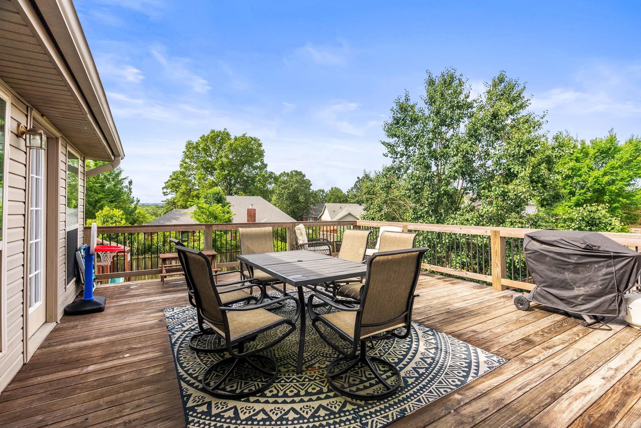 4 Ouachita Drive Maumelle, AR 72113