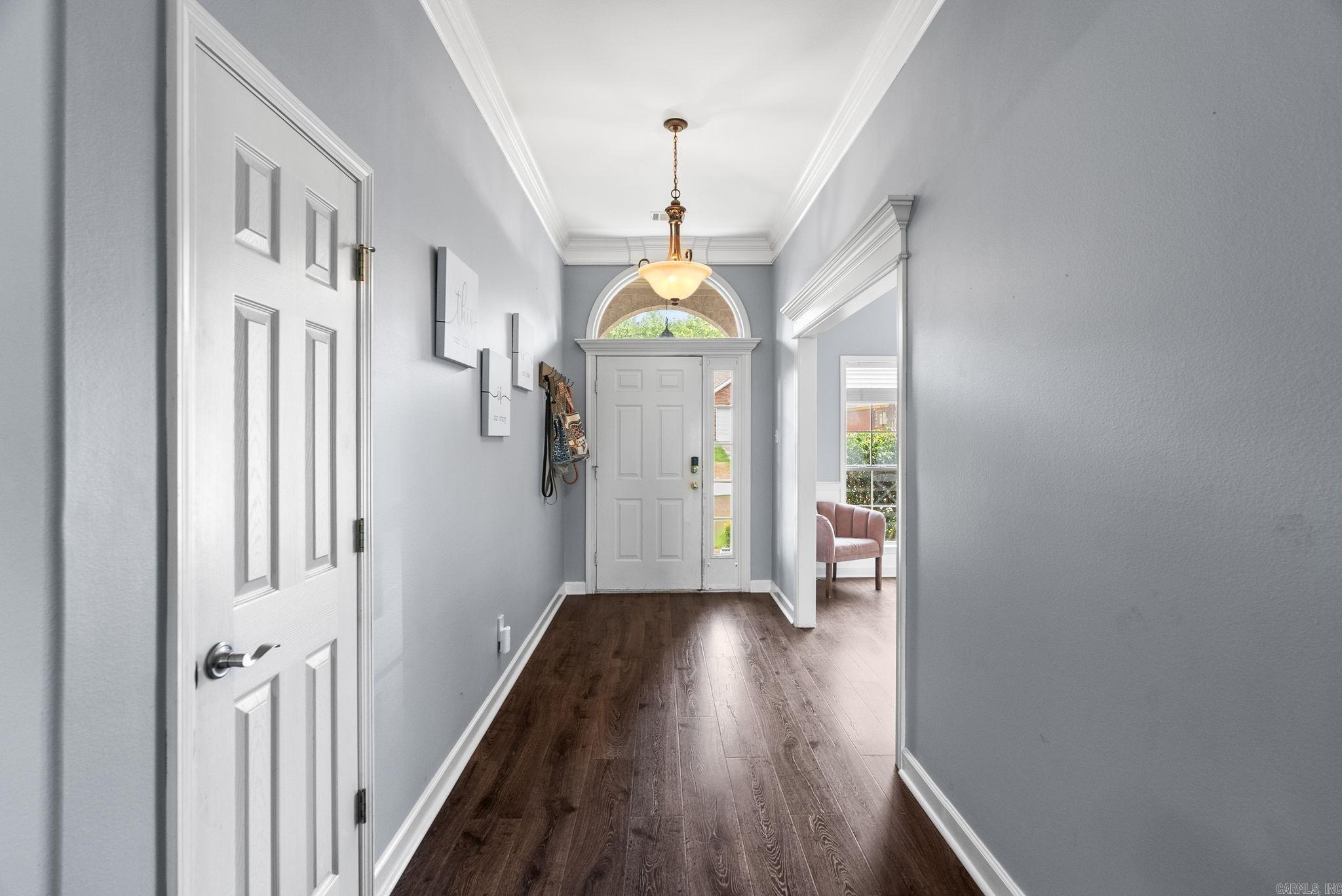 4 Ouachita Drive Maumelle, AR 72113