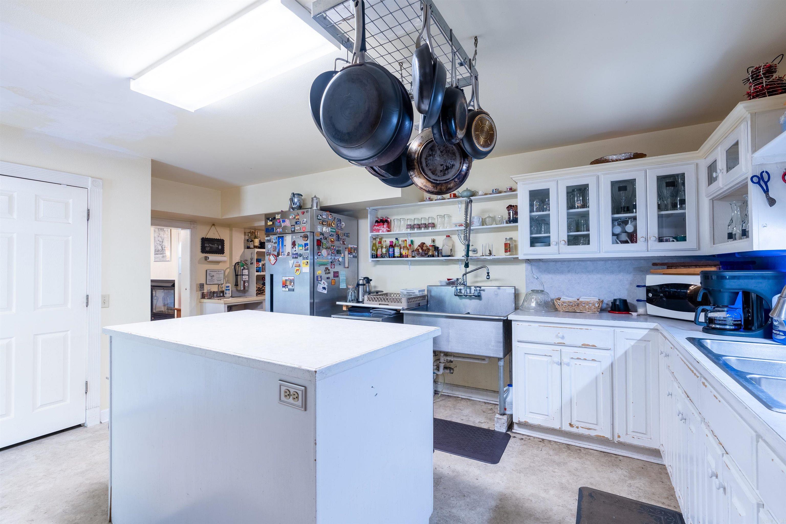 3144 Riverbend  Heber Springs, AR