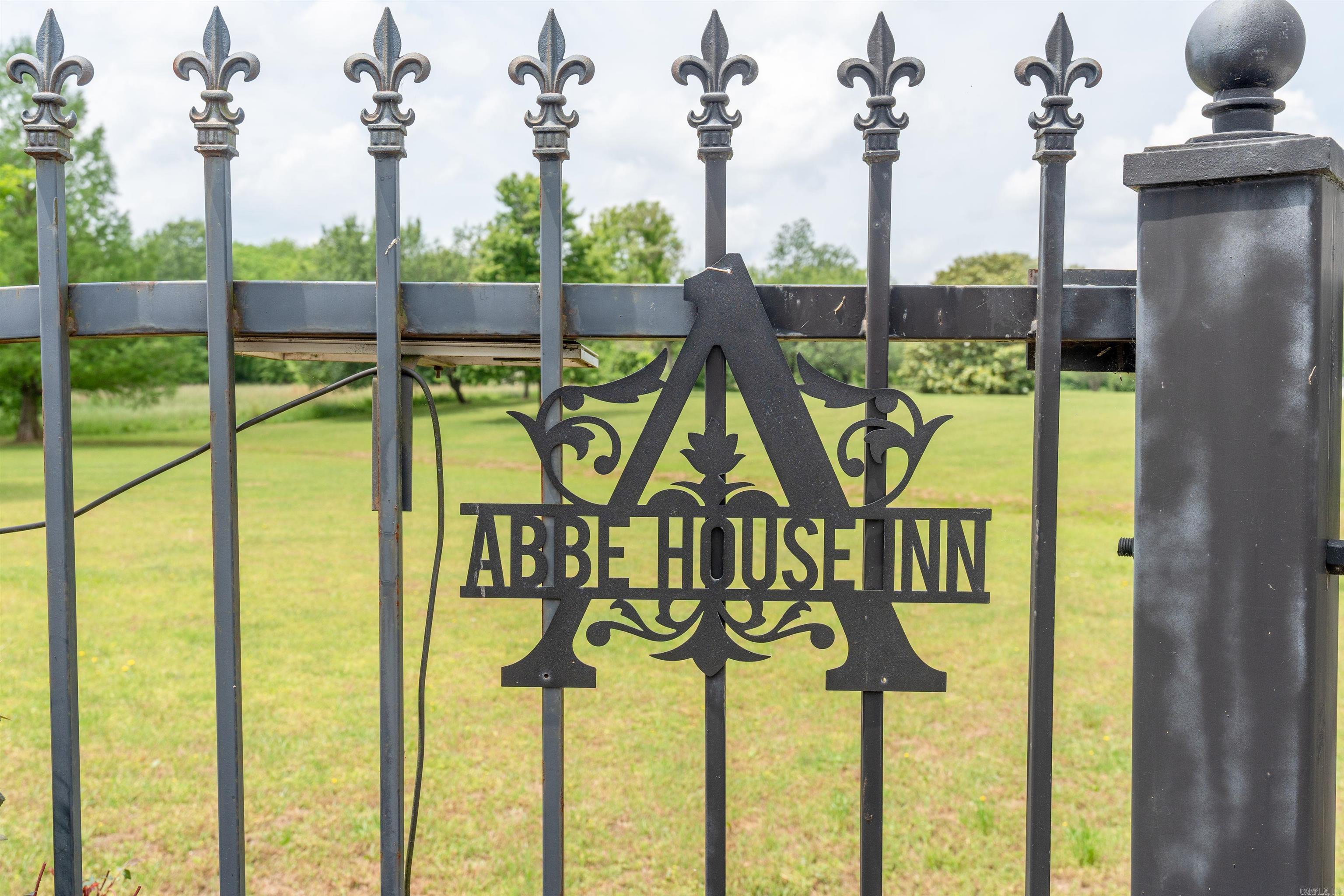 3144 Riverbend  Heber Springs, AR