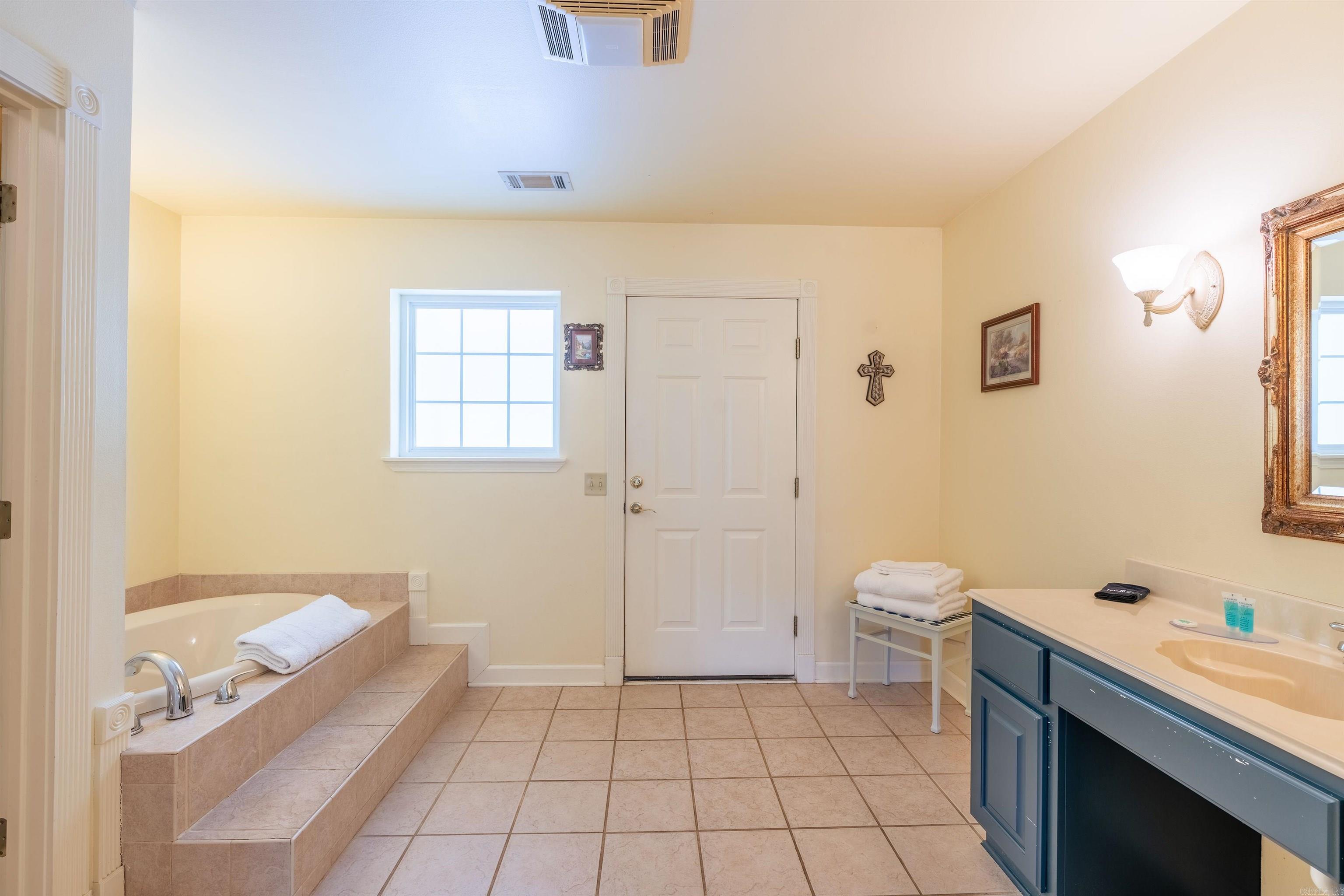 3144 Riverbend  Heber Springs, AR