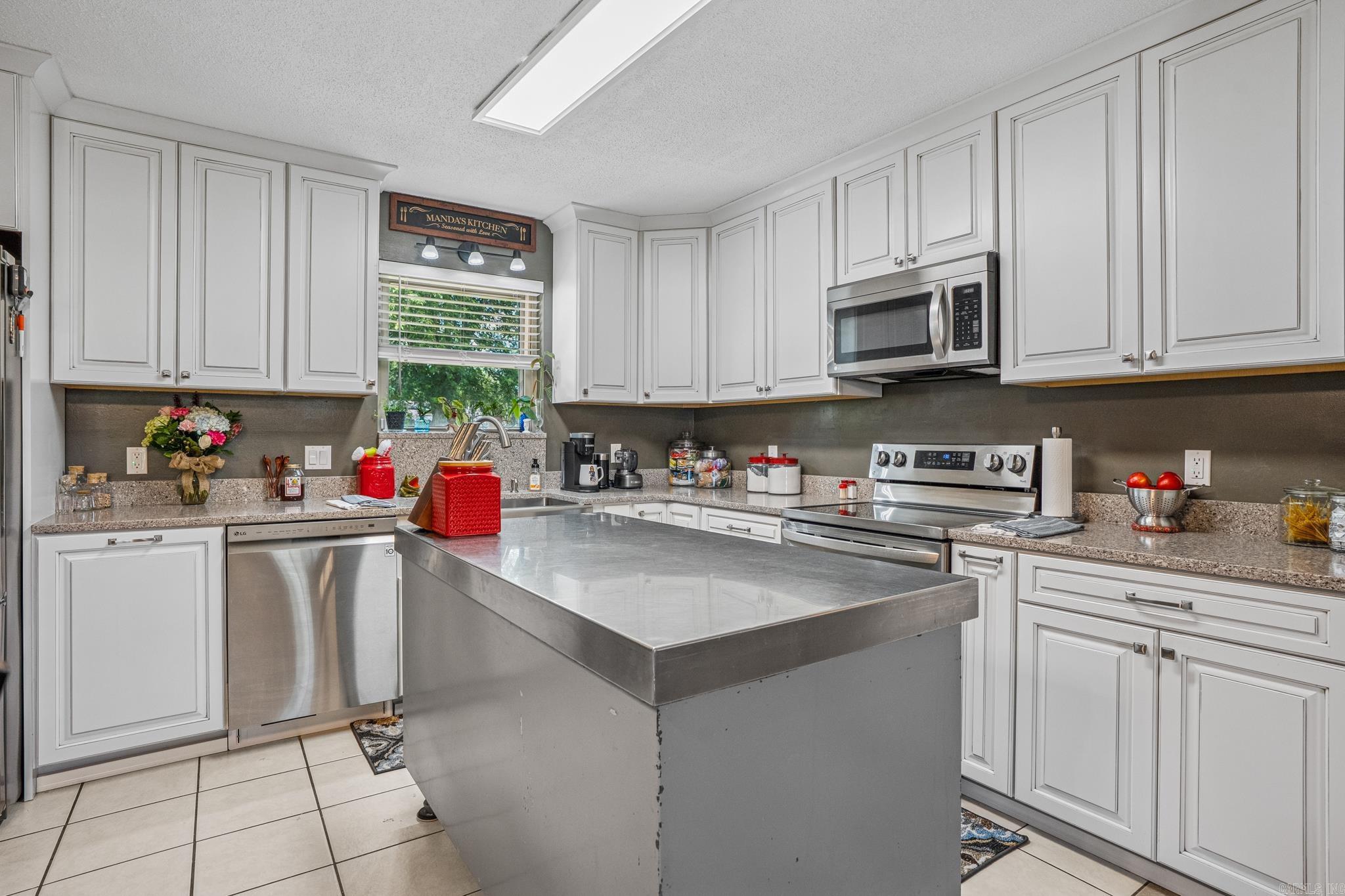 5636 Leisure Estates Ozark, AR 72949