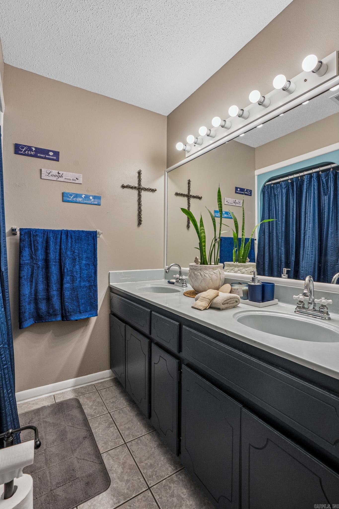 5636 Leisure Estates Ozark, AR 72949