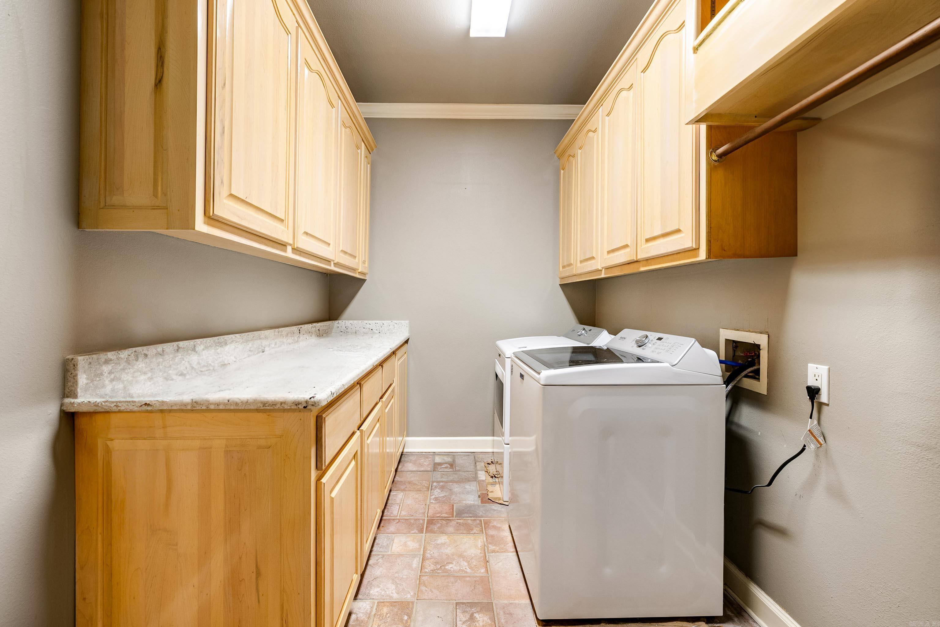 15680 Spring Club  East End, AR