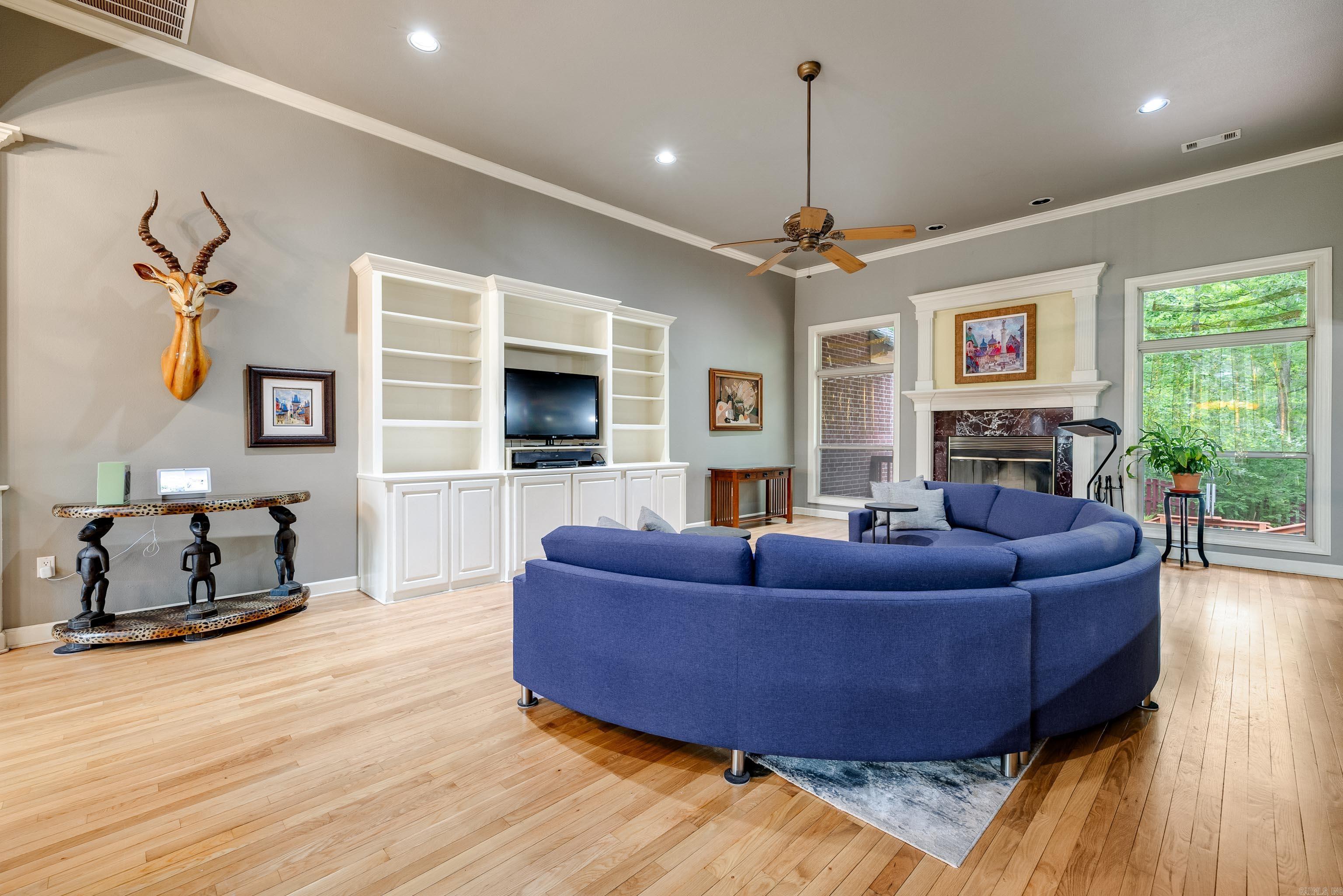 15680 Spring Club  East End, AR