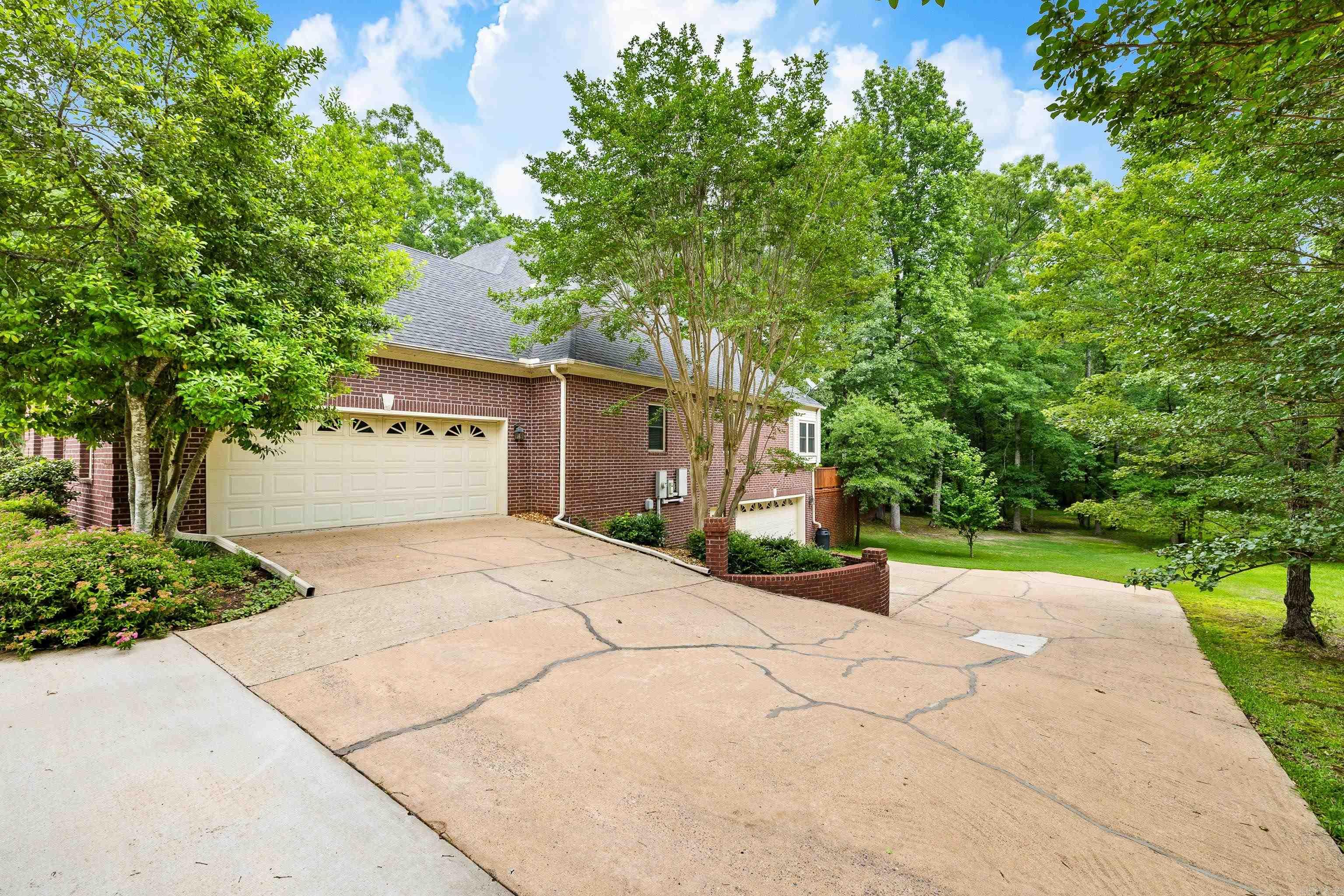 15680 Spring Club  East End, AR