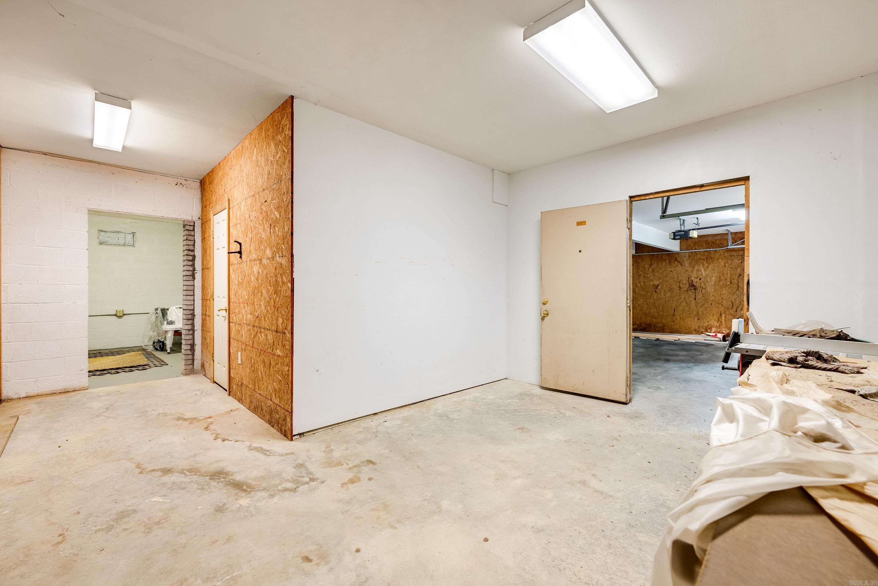 15680 Spring Club  East End, AR