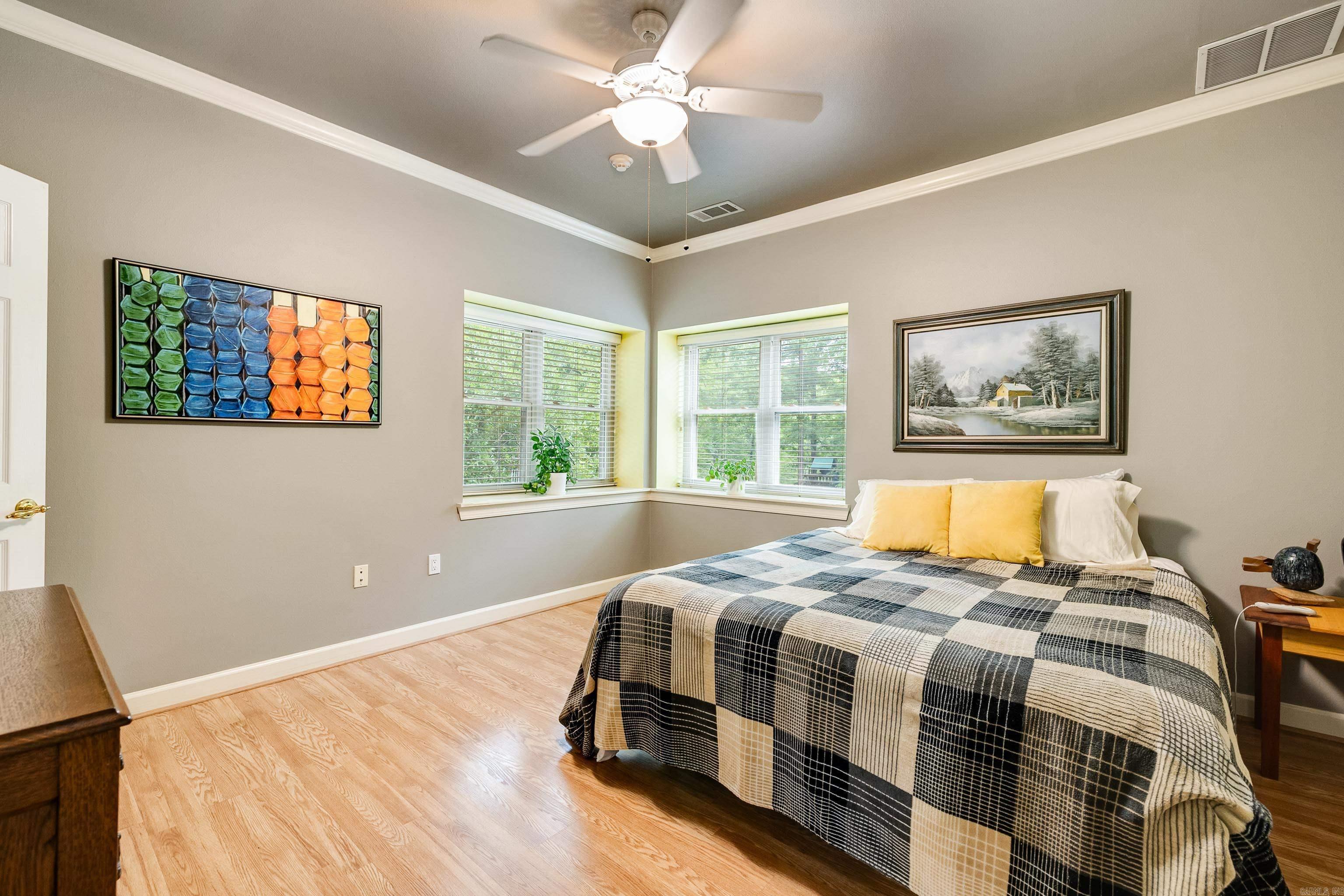 15680 Spring Club  East End, AR