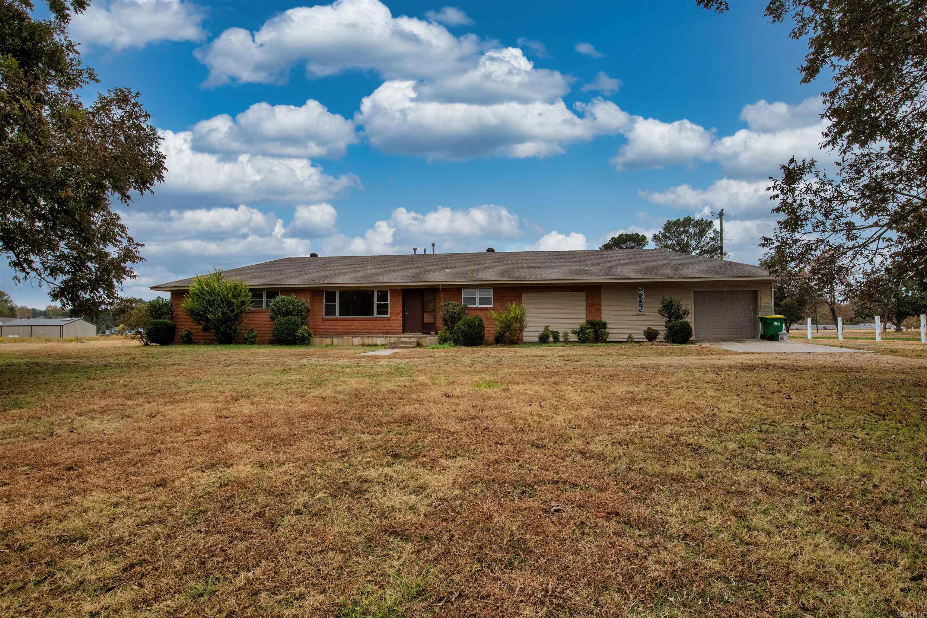 16000 Faulkner Lake  North Little Rock, AR