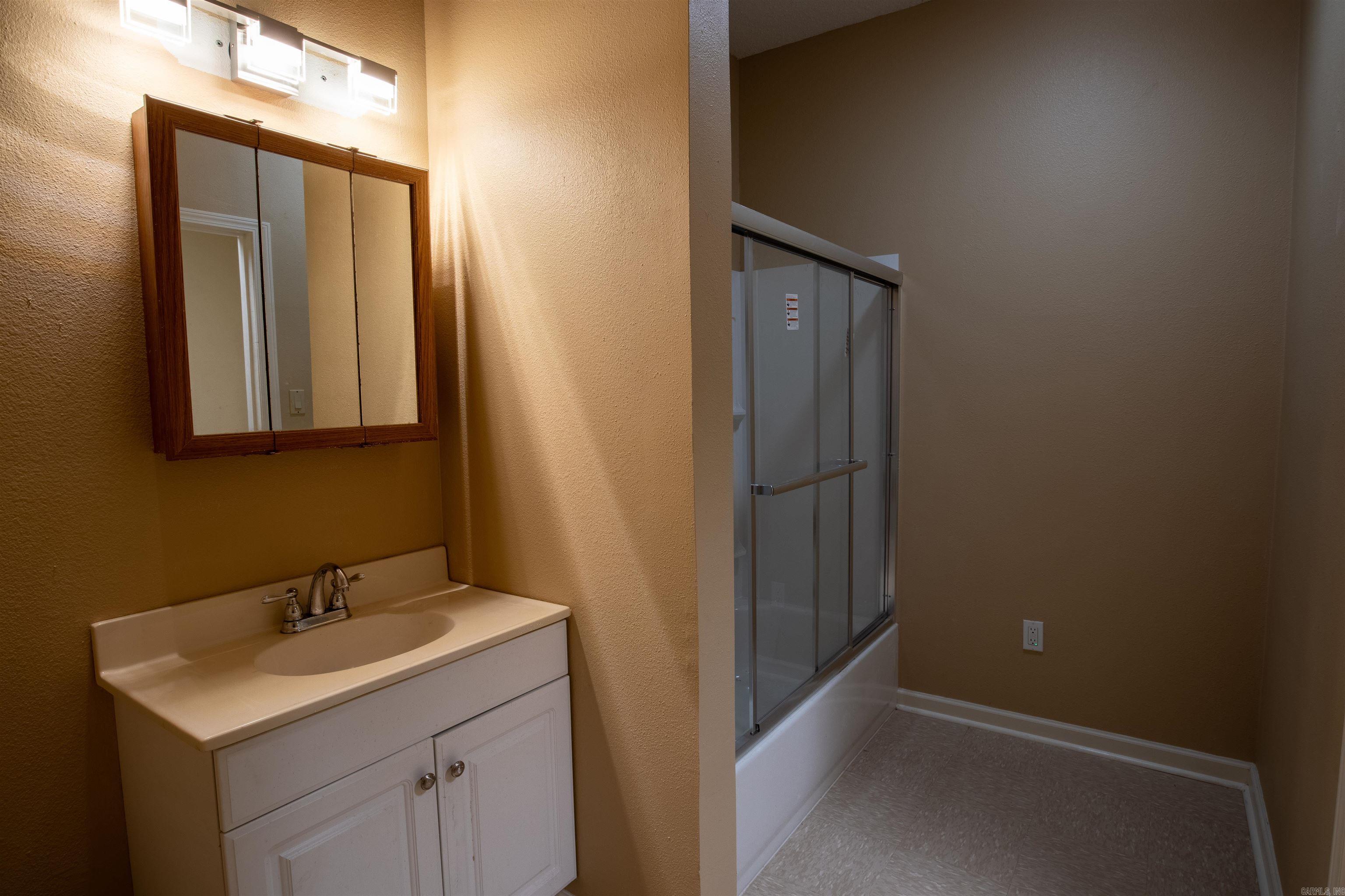 16000 Faulkner Lake  North Little Rock, AR