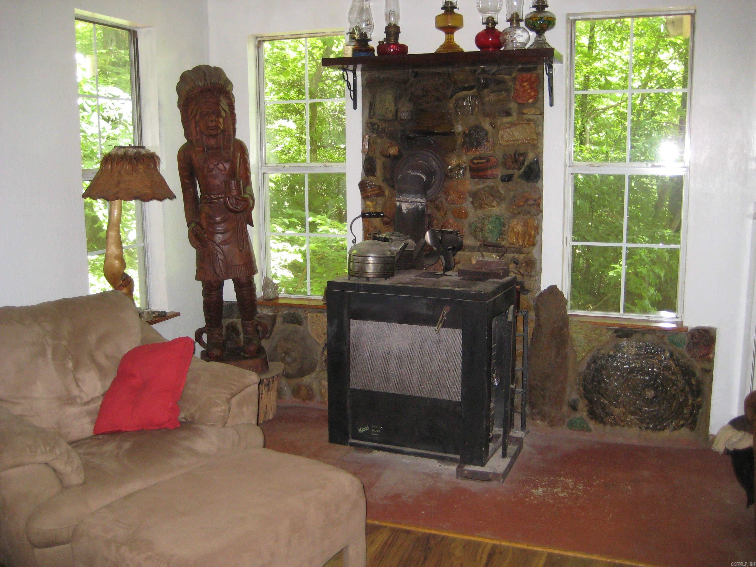 189 Hiawatha Lane Mena, AR 71953