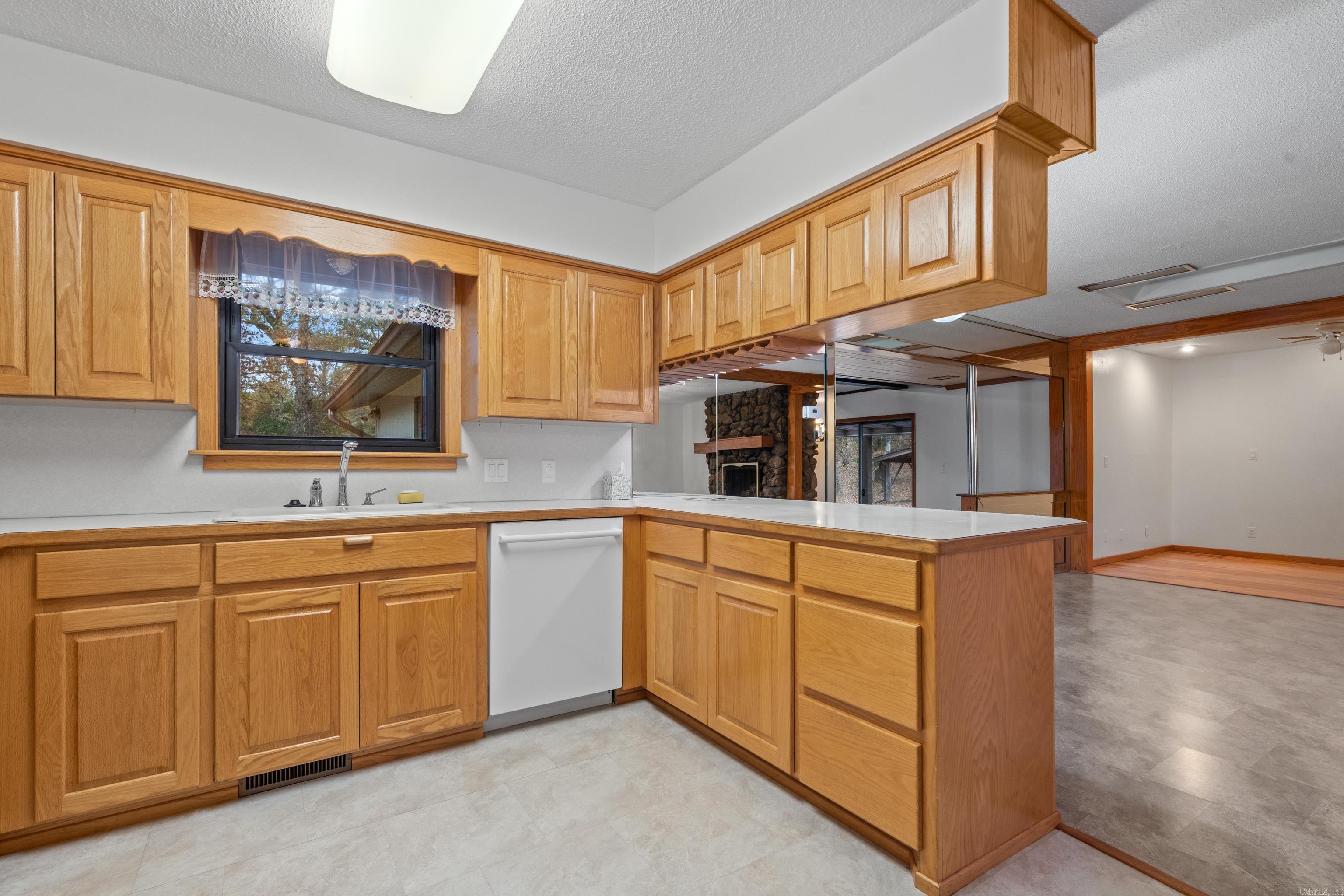 214 S Ross Maddox Rd  Pearcy, AR