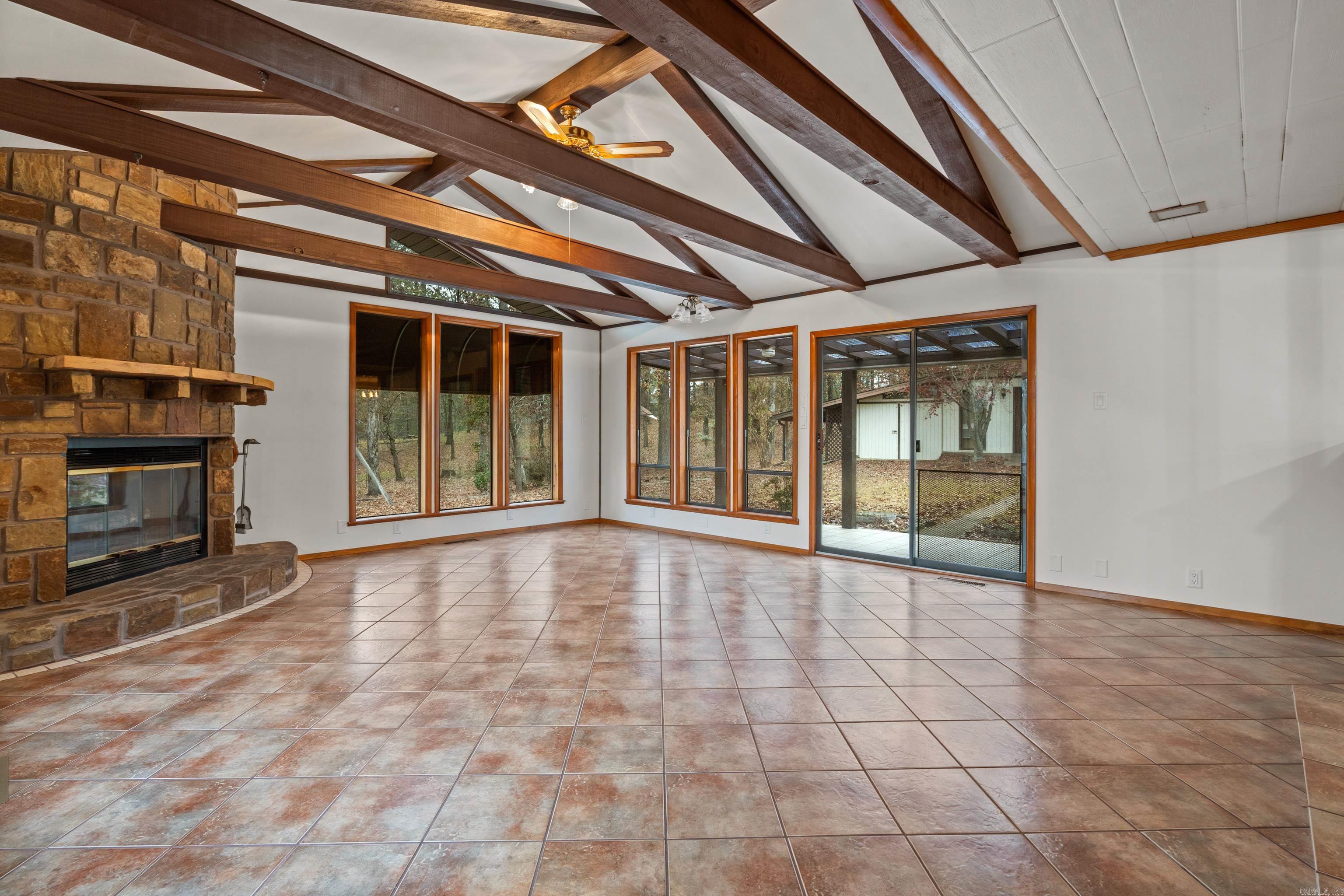 214 S Ross Maddox Rd  Pearcy, AR