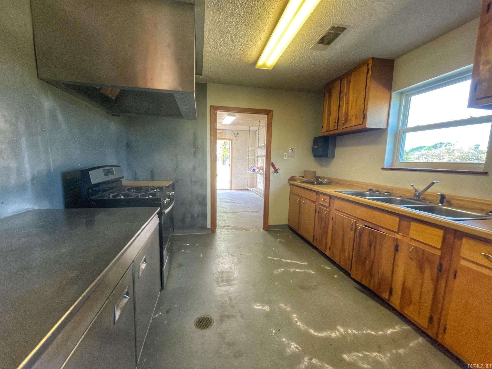 660 Pine Ridge  Pottsville, AR