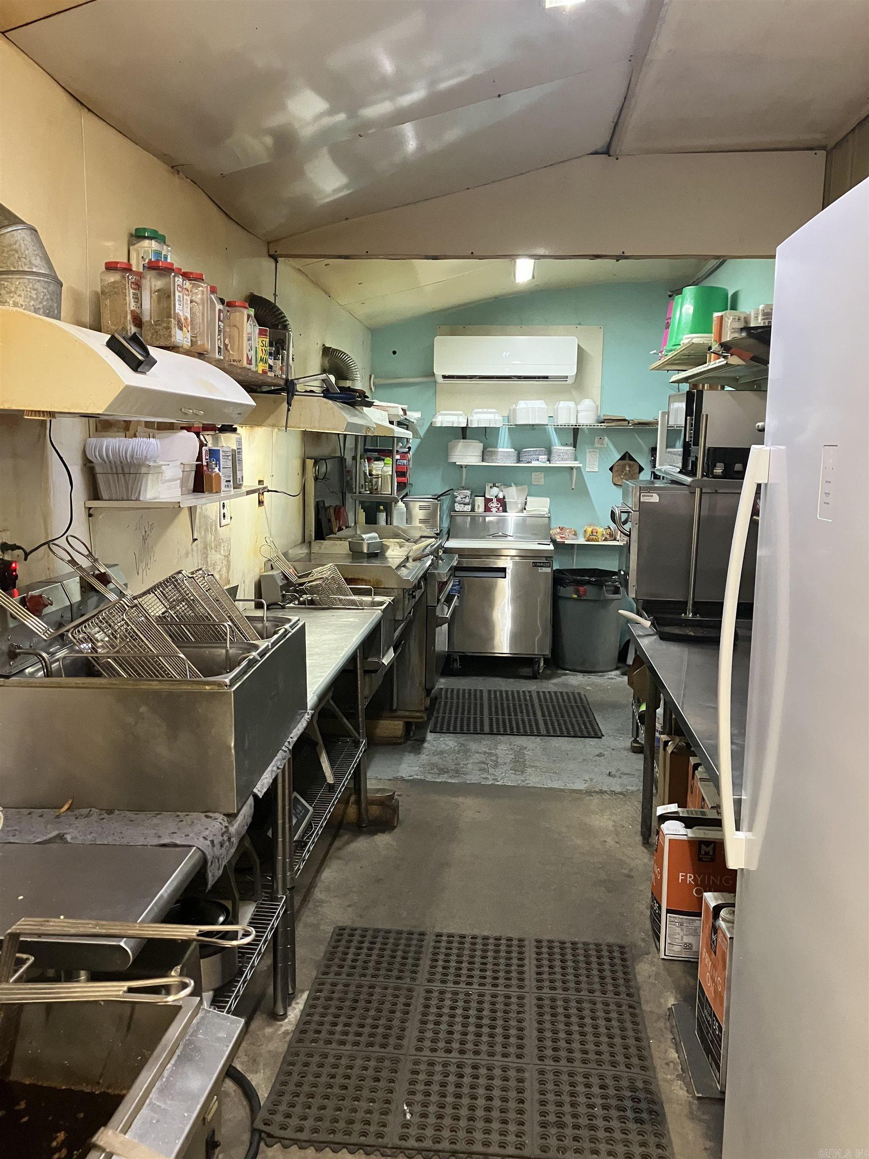 112 W Main  Norman, AR