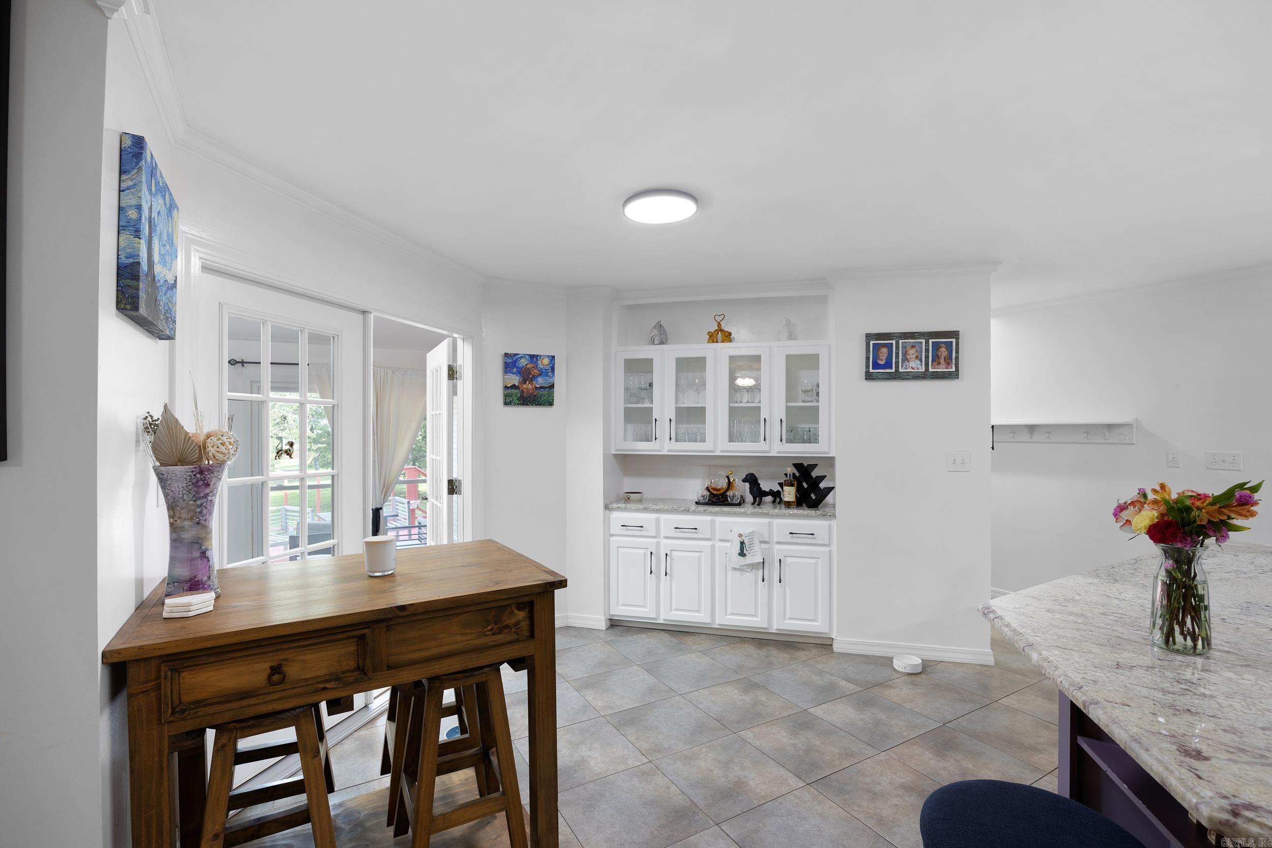 2920 Highland Dr  Russellville, AR