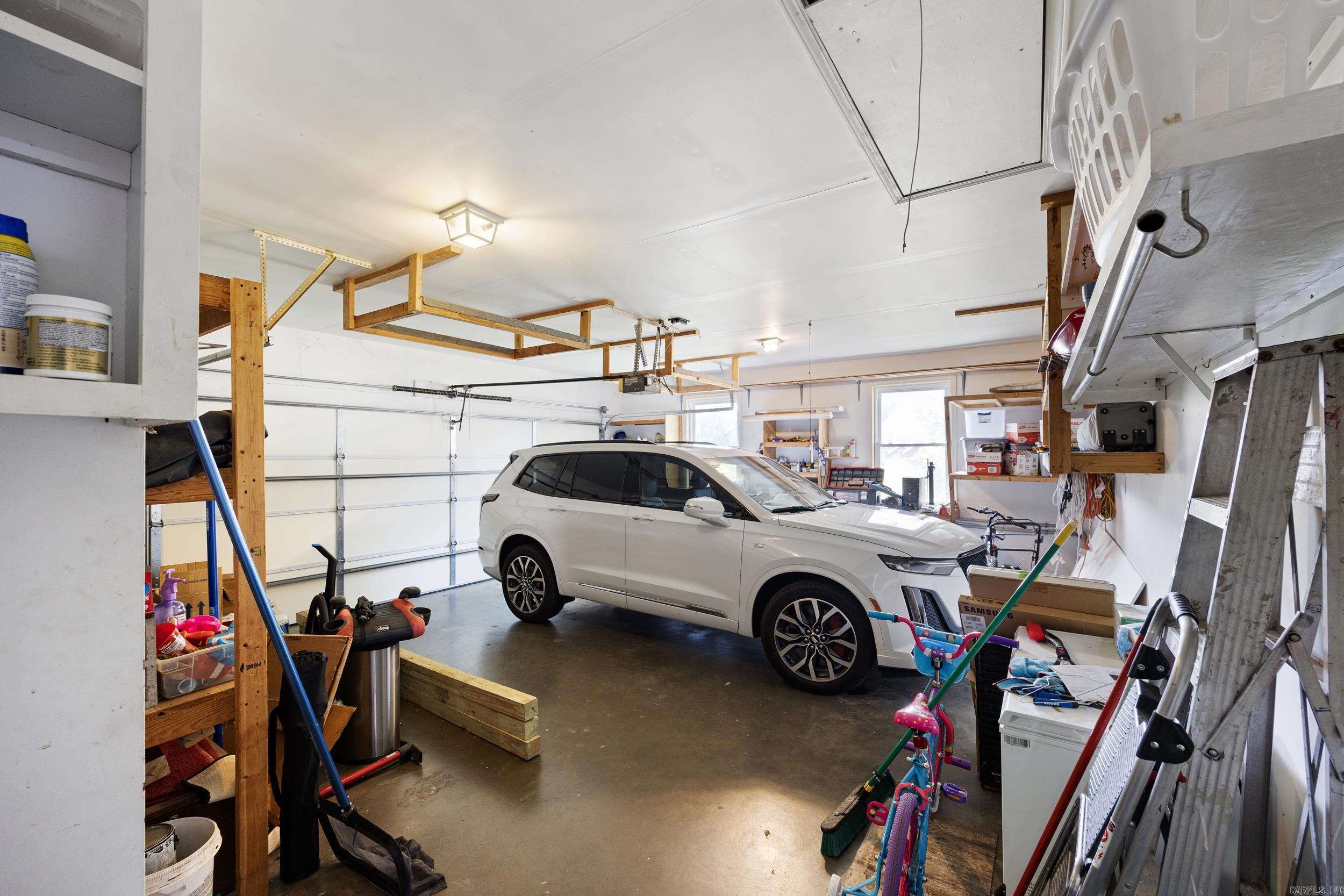 2920 Highland Dr  Russellville, AR