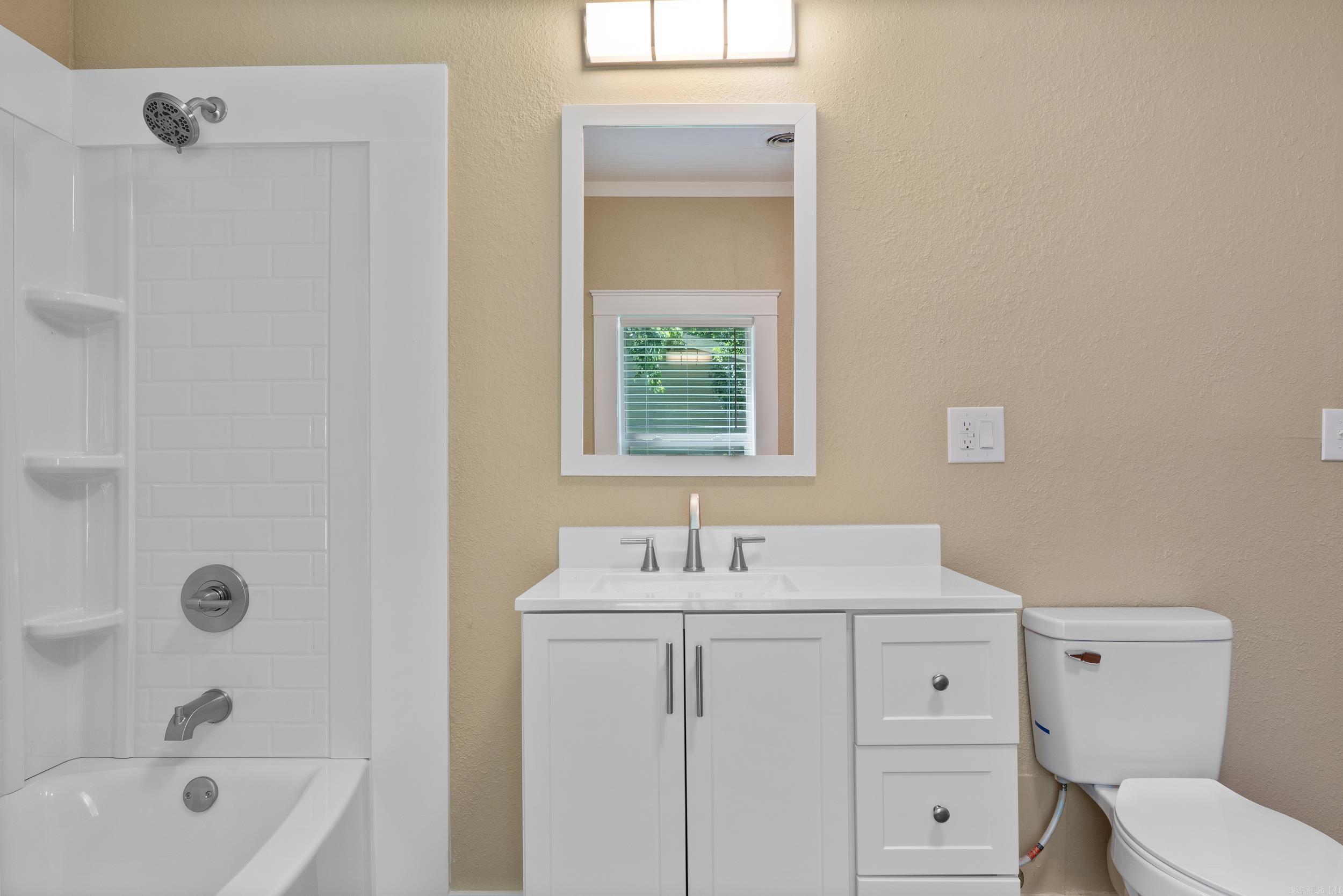 207 Combs Avenue Cotter, AR 72626