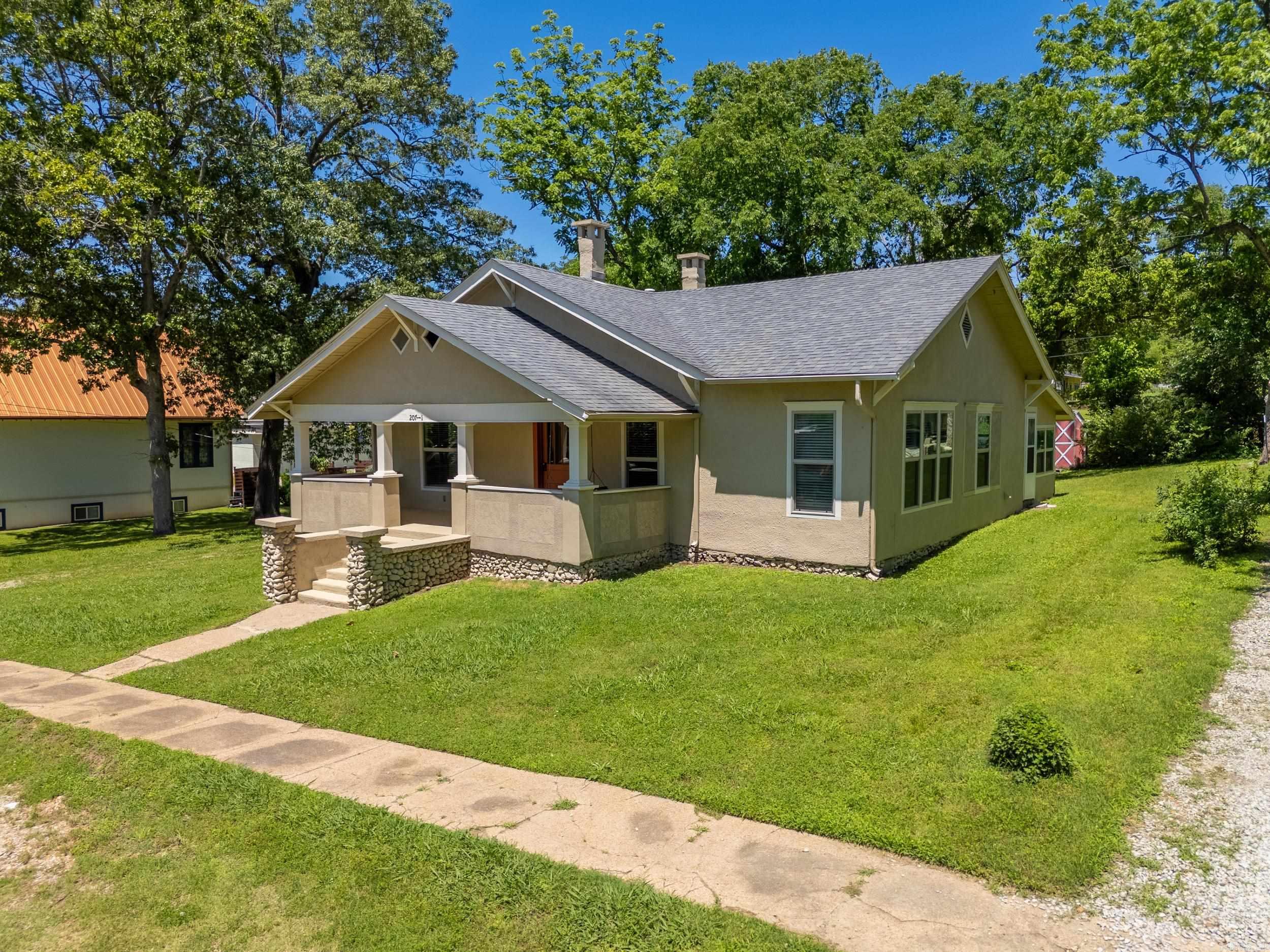 207 Combs Avenue Cotter, AR 72626