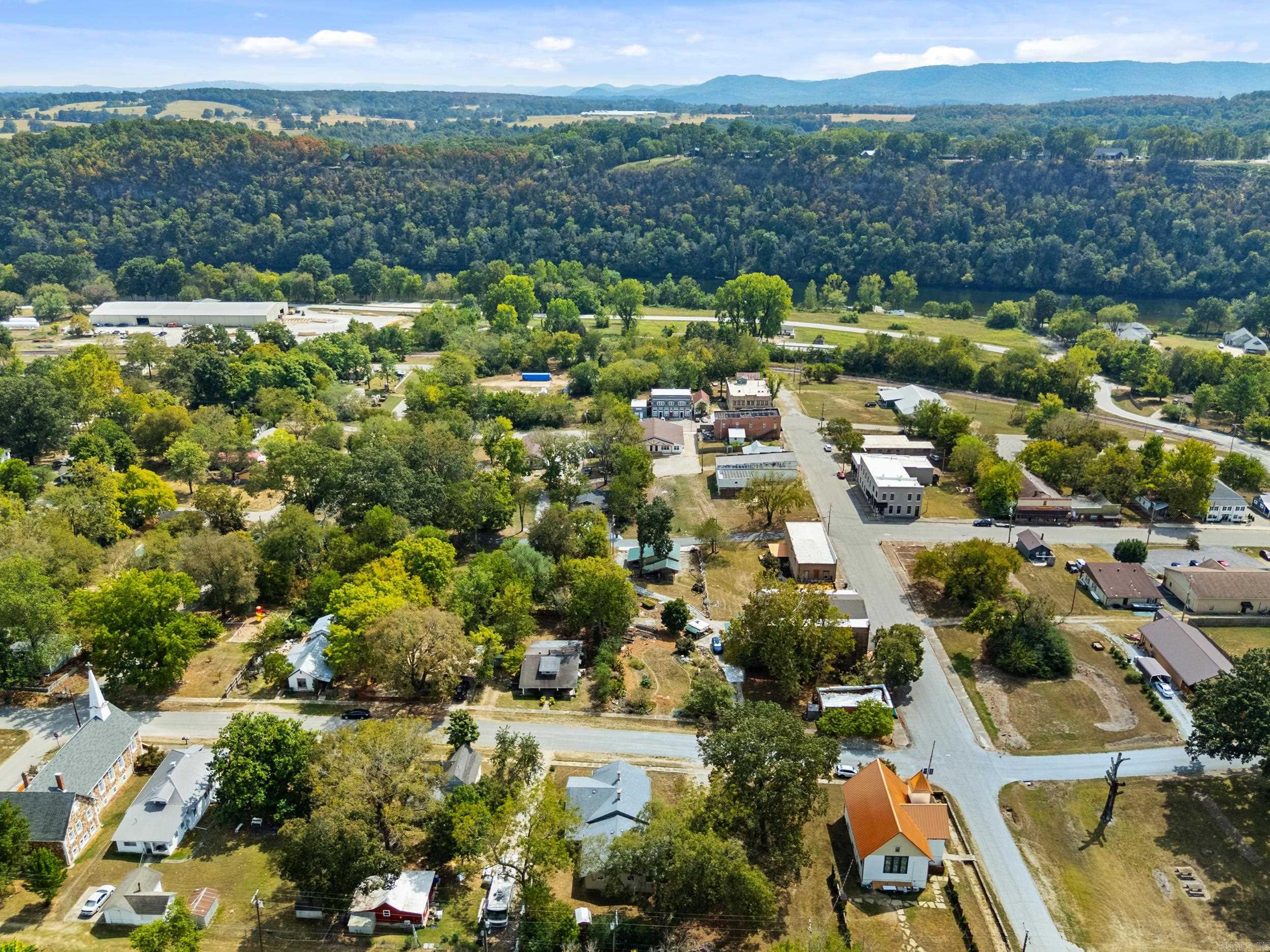 207 Combs Avenue Cotter, AR 72626