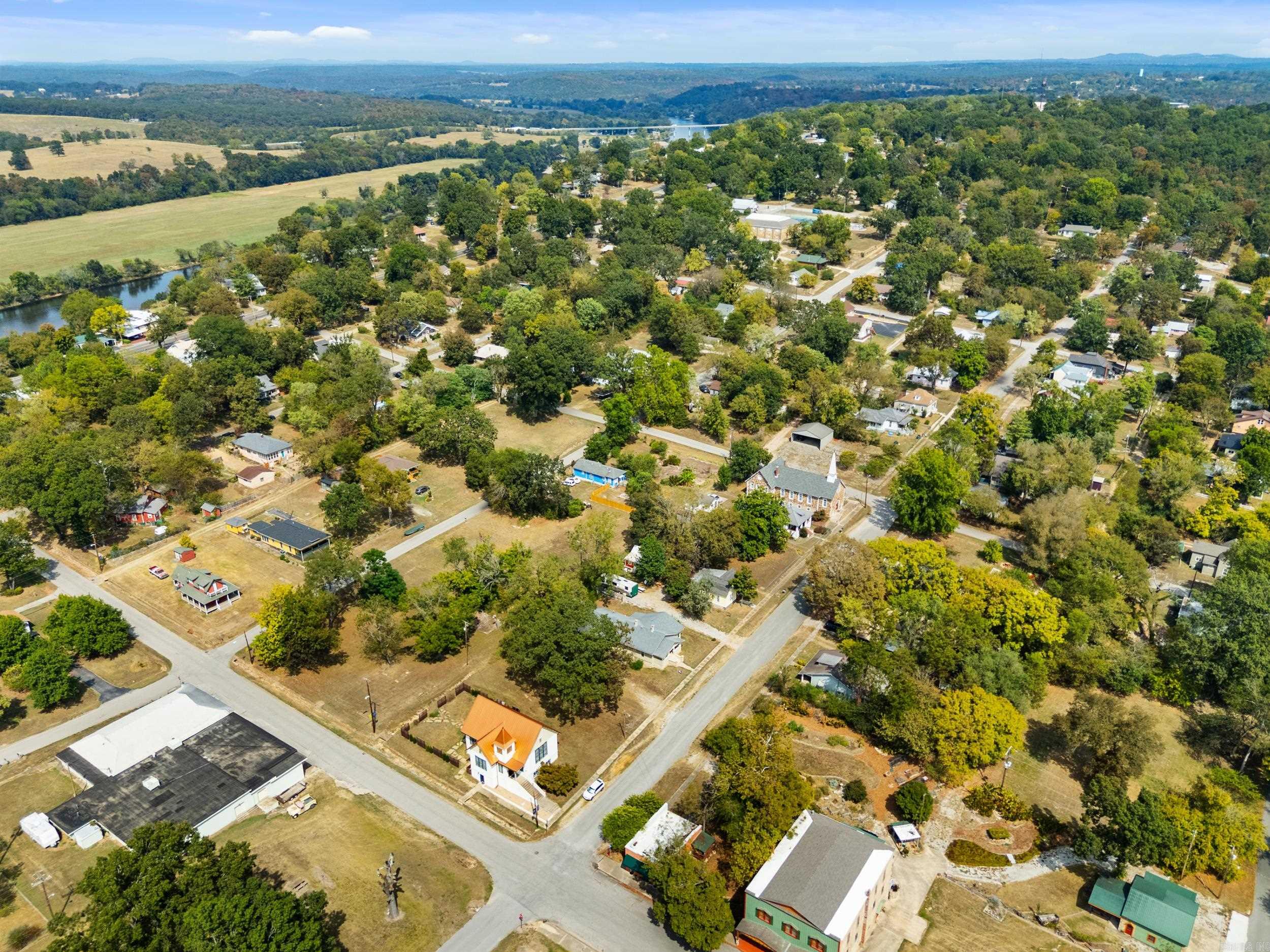 207 Combs Avenue Cotter, AR 72626