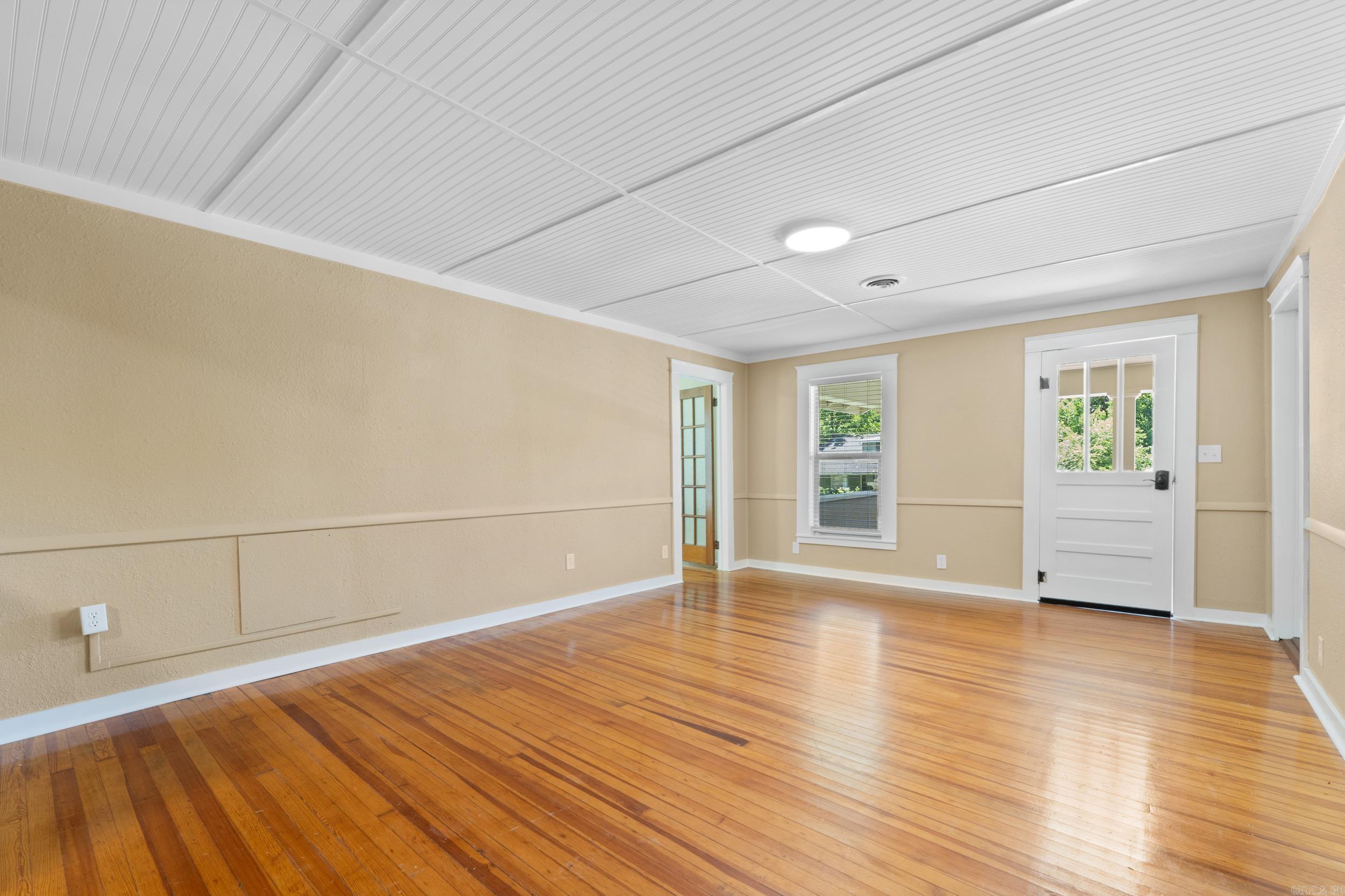 207 Combs Avenue Cotter, AR 72626