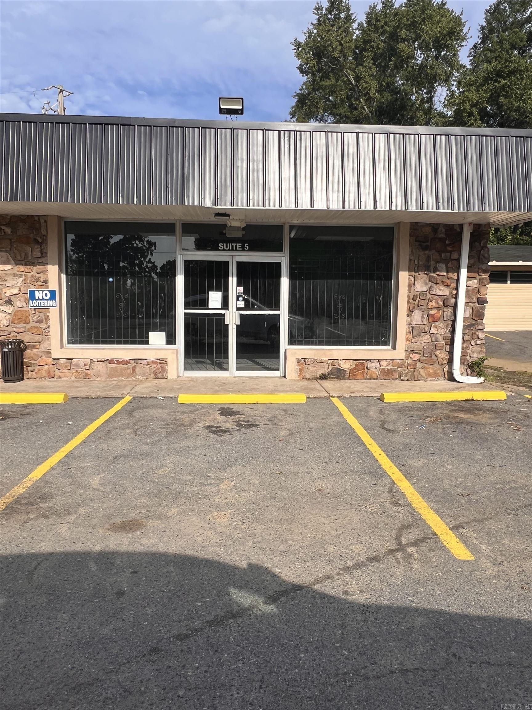 8700 Colonel Glenn Road   Unit 5  Little Rock, AR