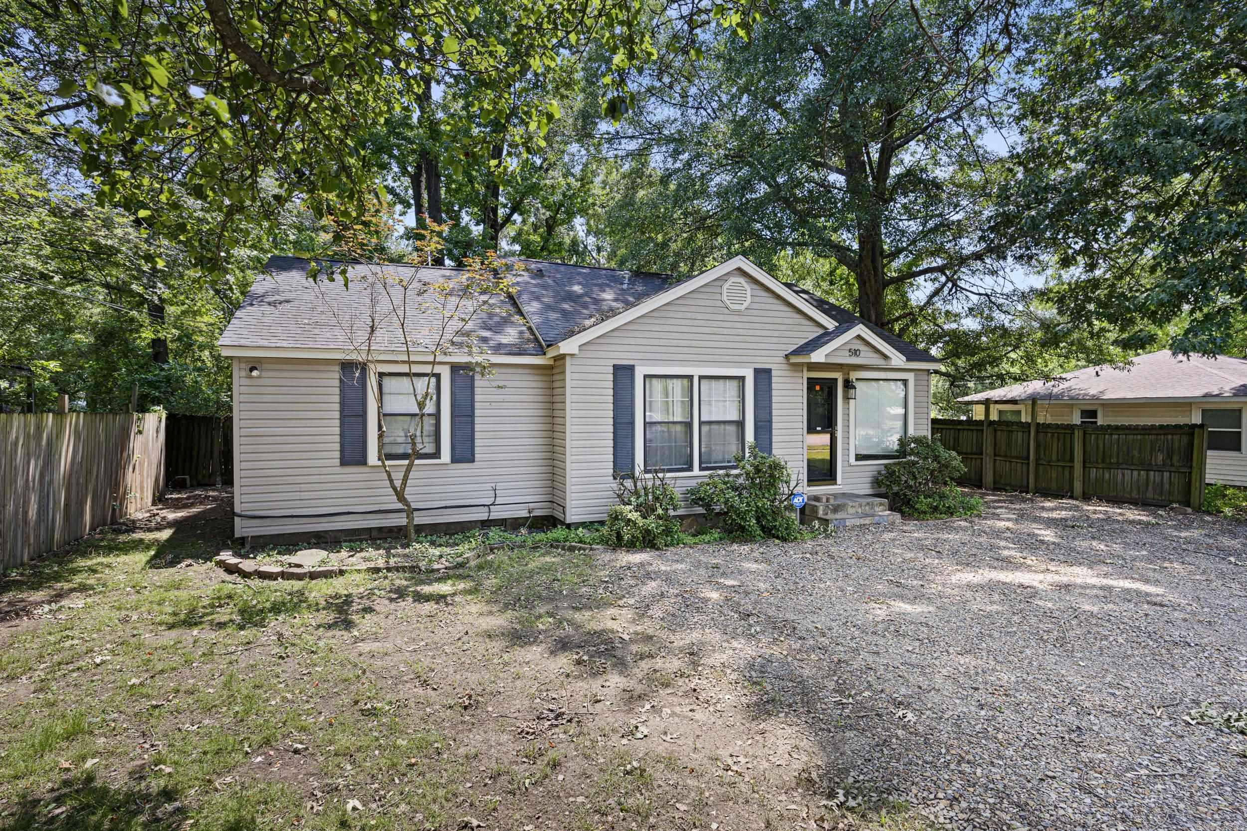 510 E O  Russellville, AR