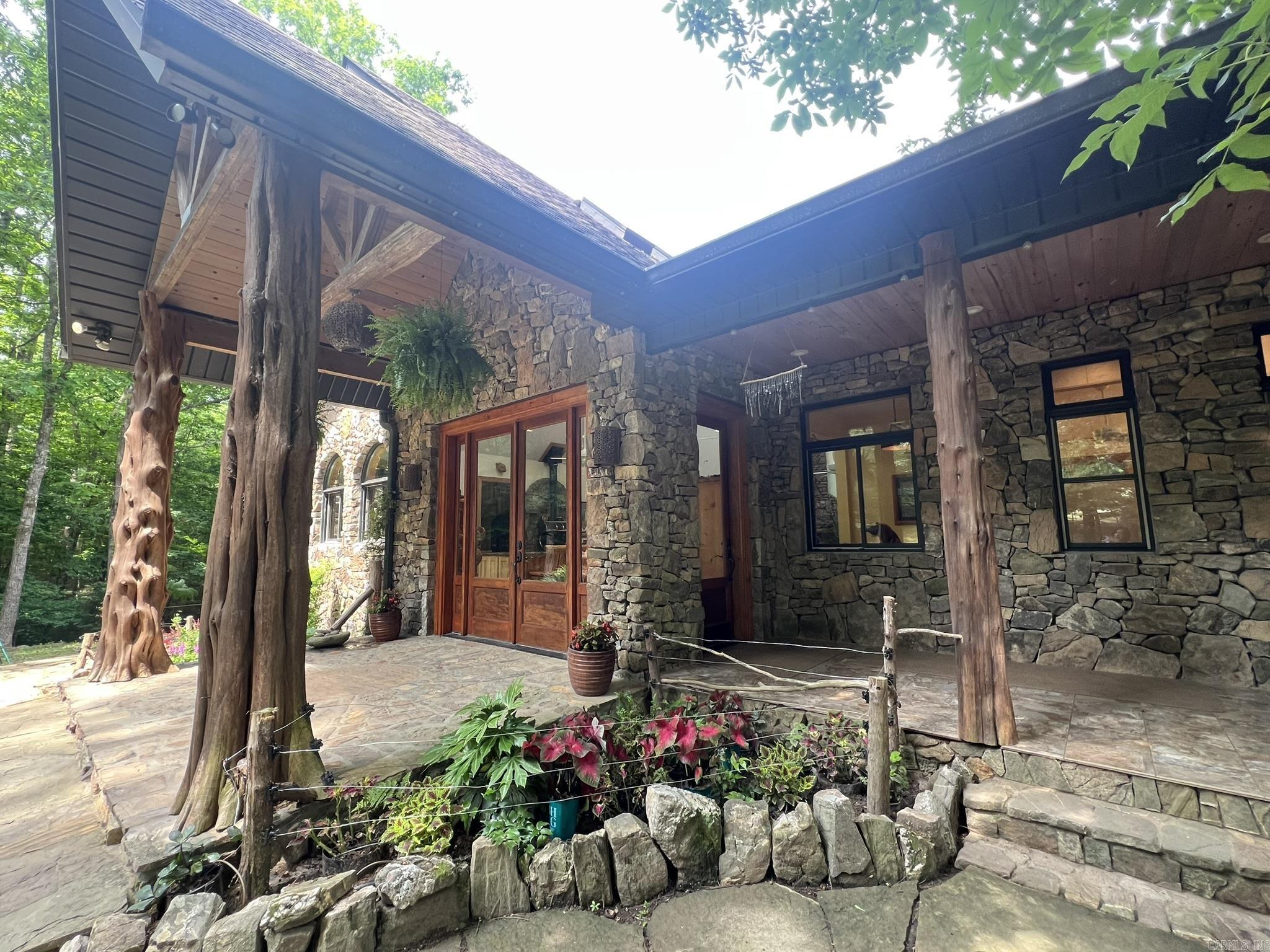 137 Bucksnort Lane  Mena, AR