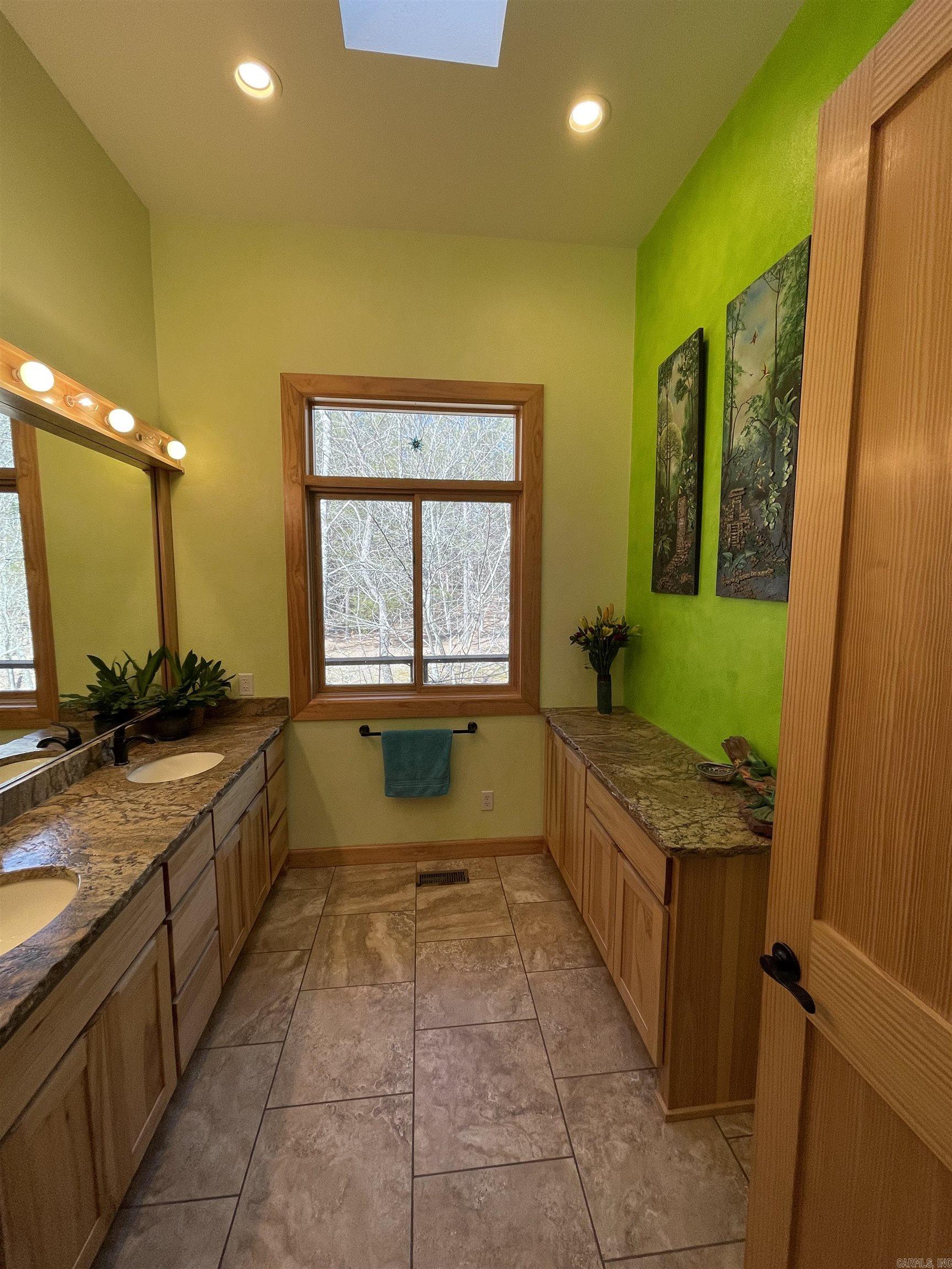 137 Bucksnort Lane  Mena, AR