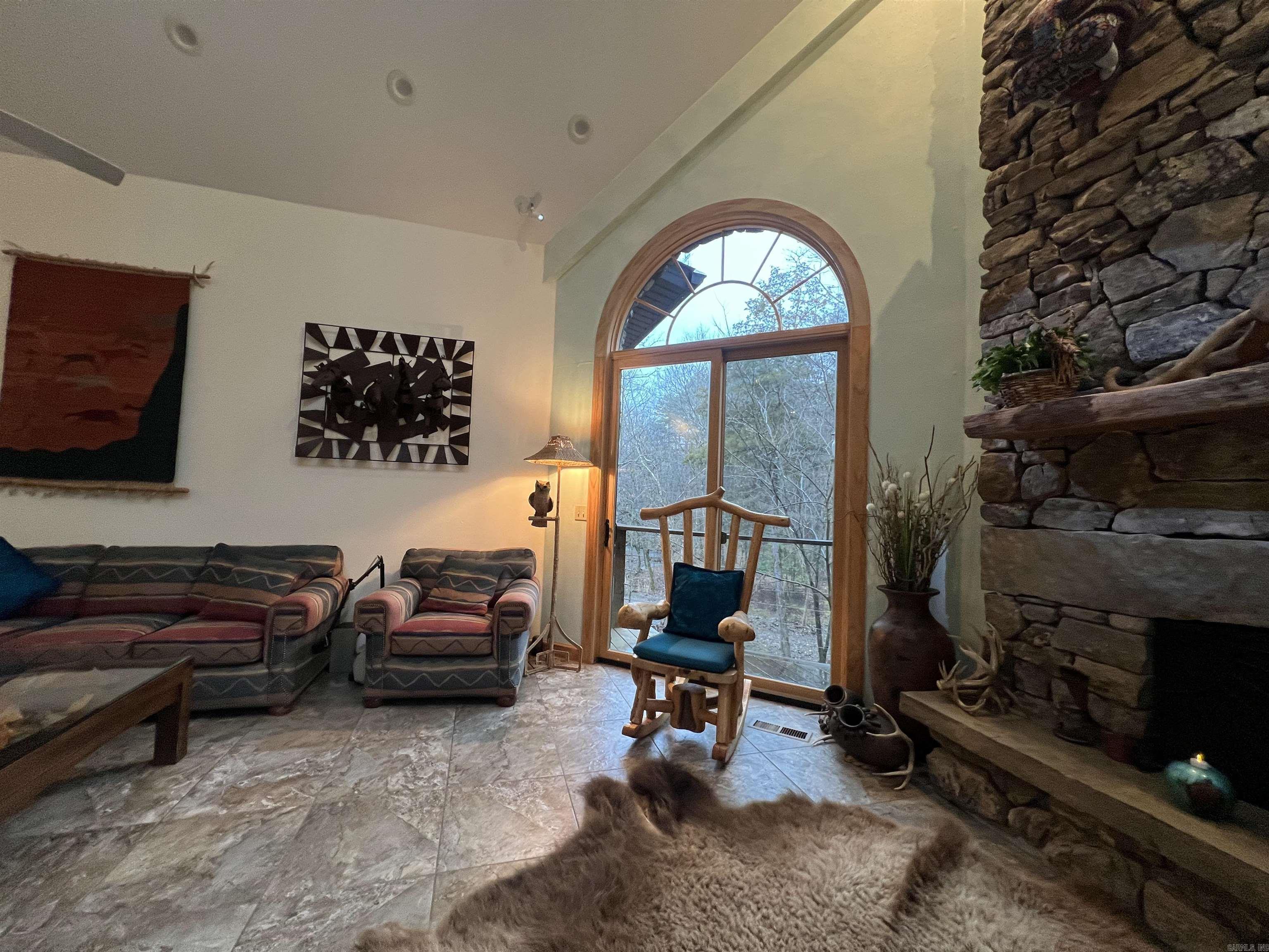 137 Bucksnort Lane  Mena, AR