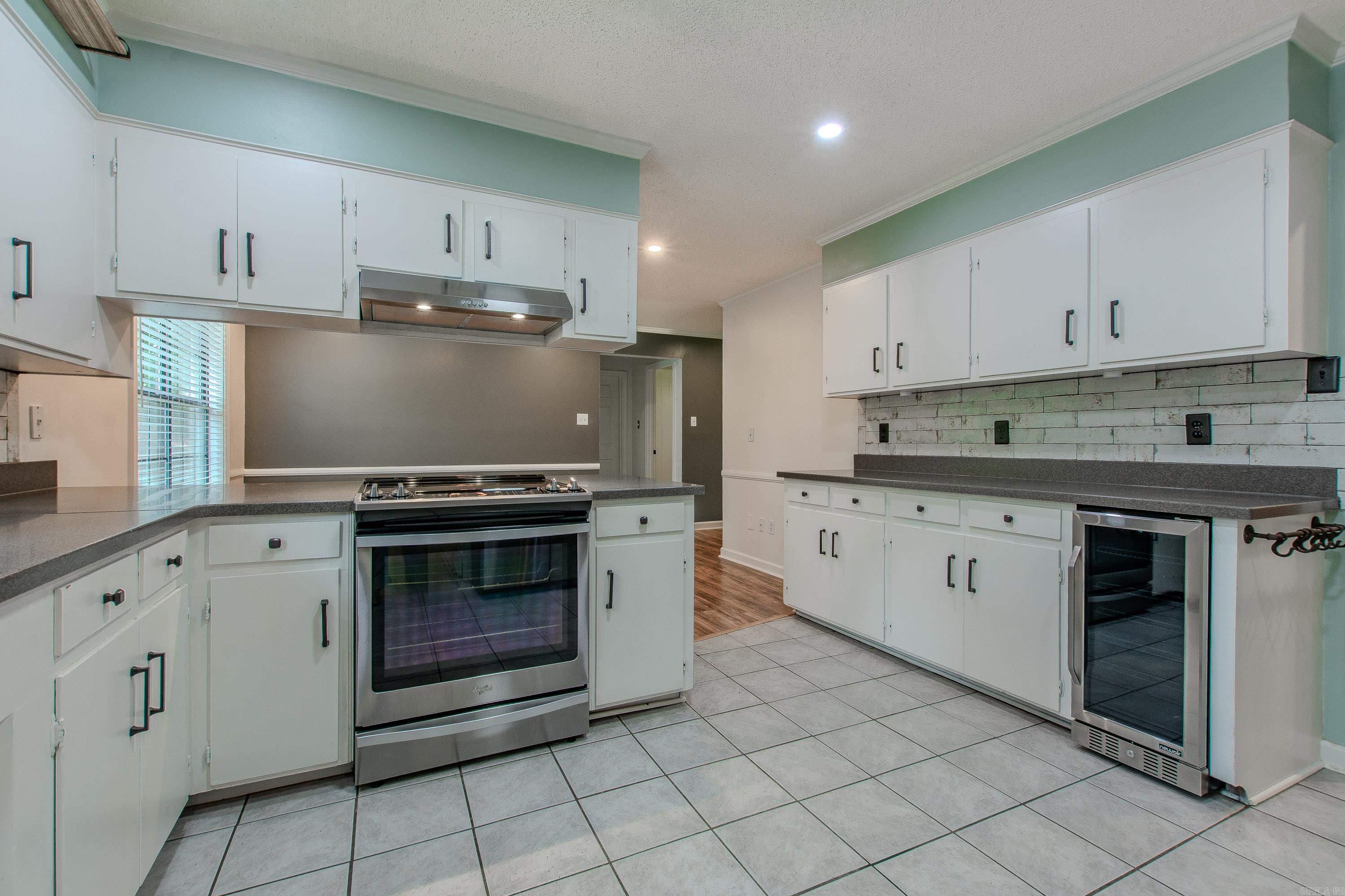 1611 River Ridge  Benton, AR