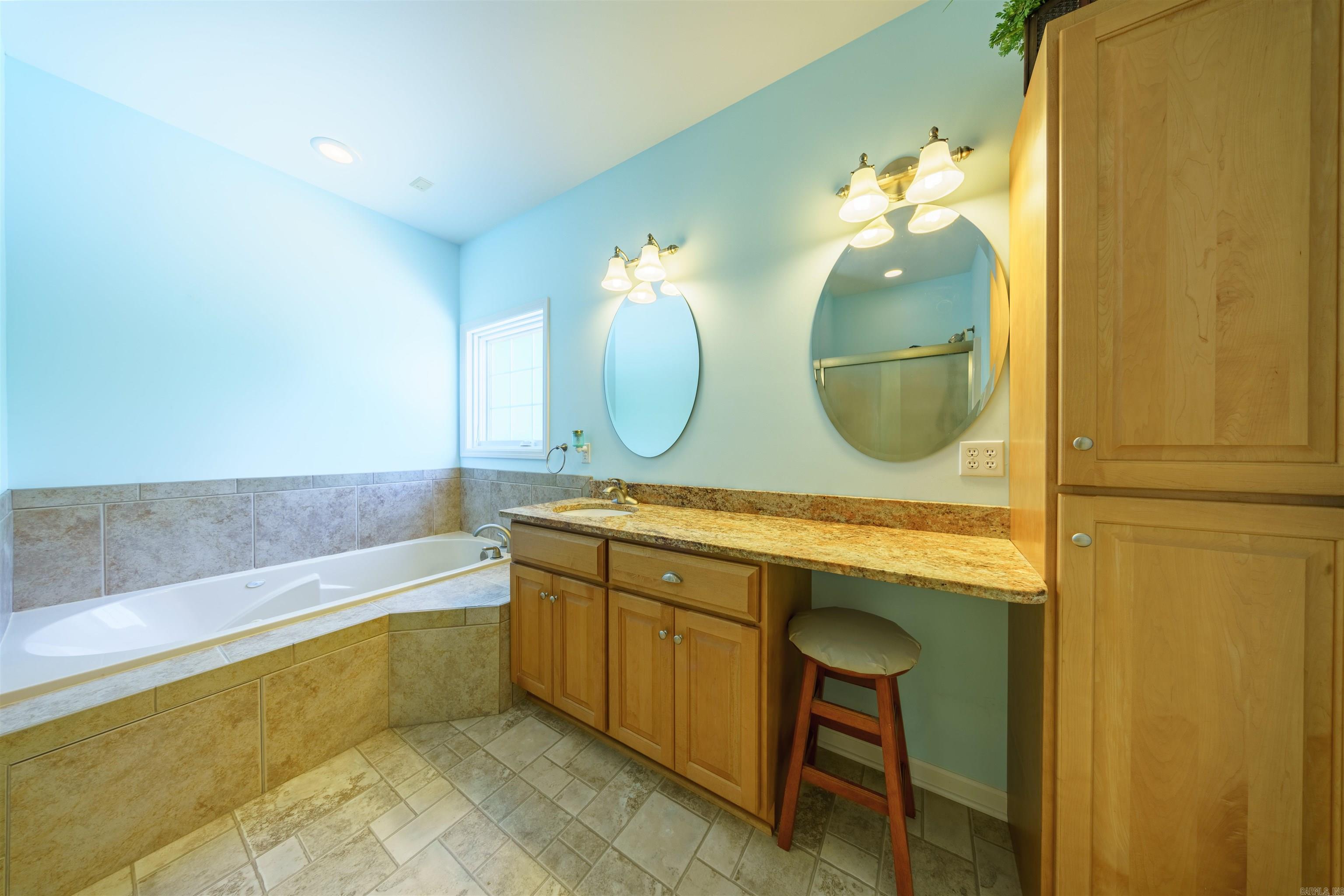 505 E Tri Lakes  Horseshoe Bend, AR