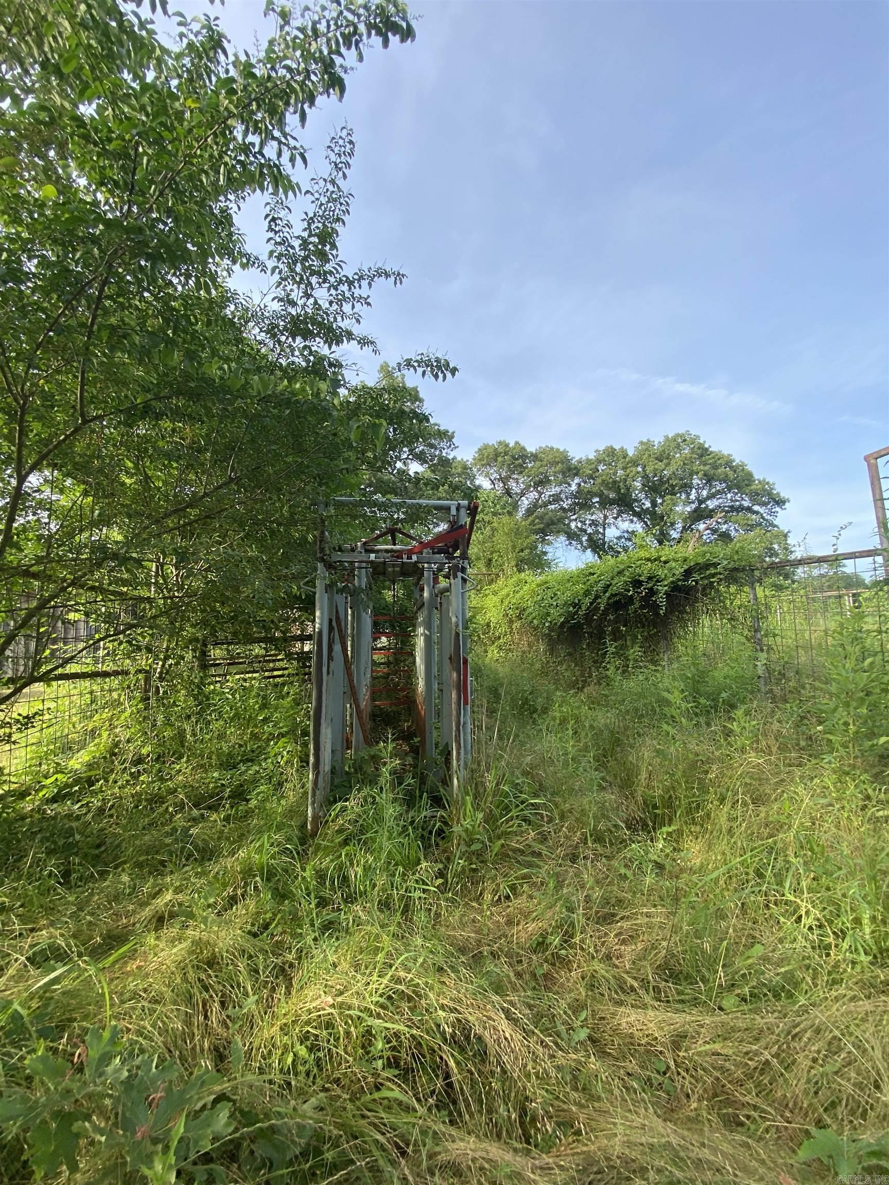 000 County Road 3335  Clarksville, AR