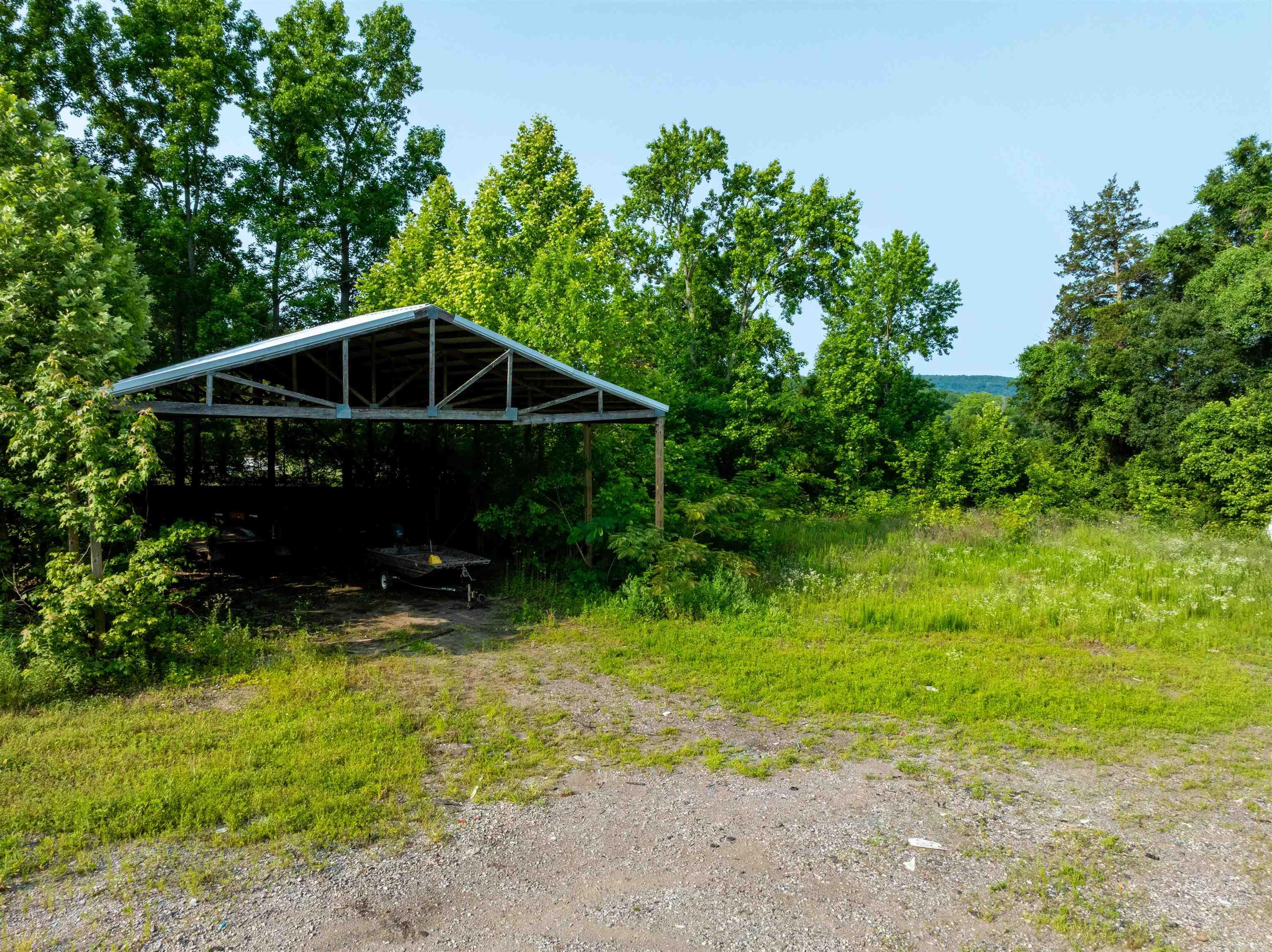 2560 Batesville  Southside, AR