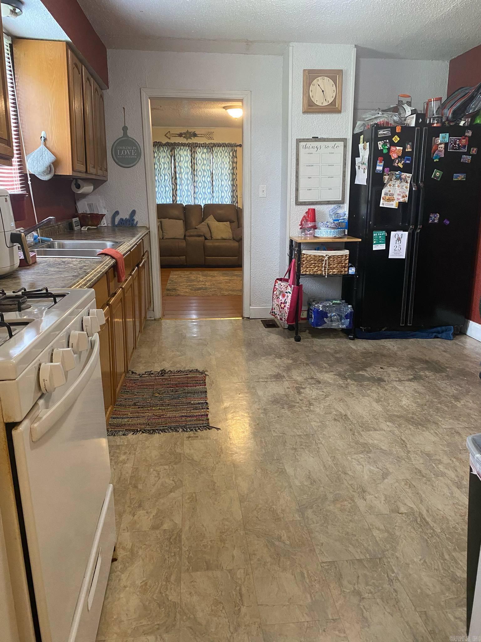 758 N Garfield Ave  Piggott, AR