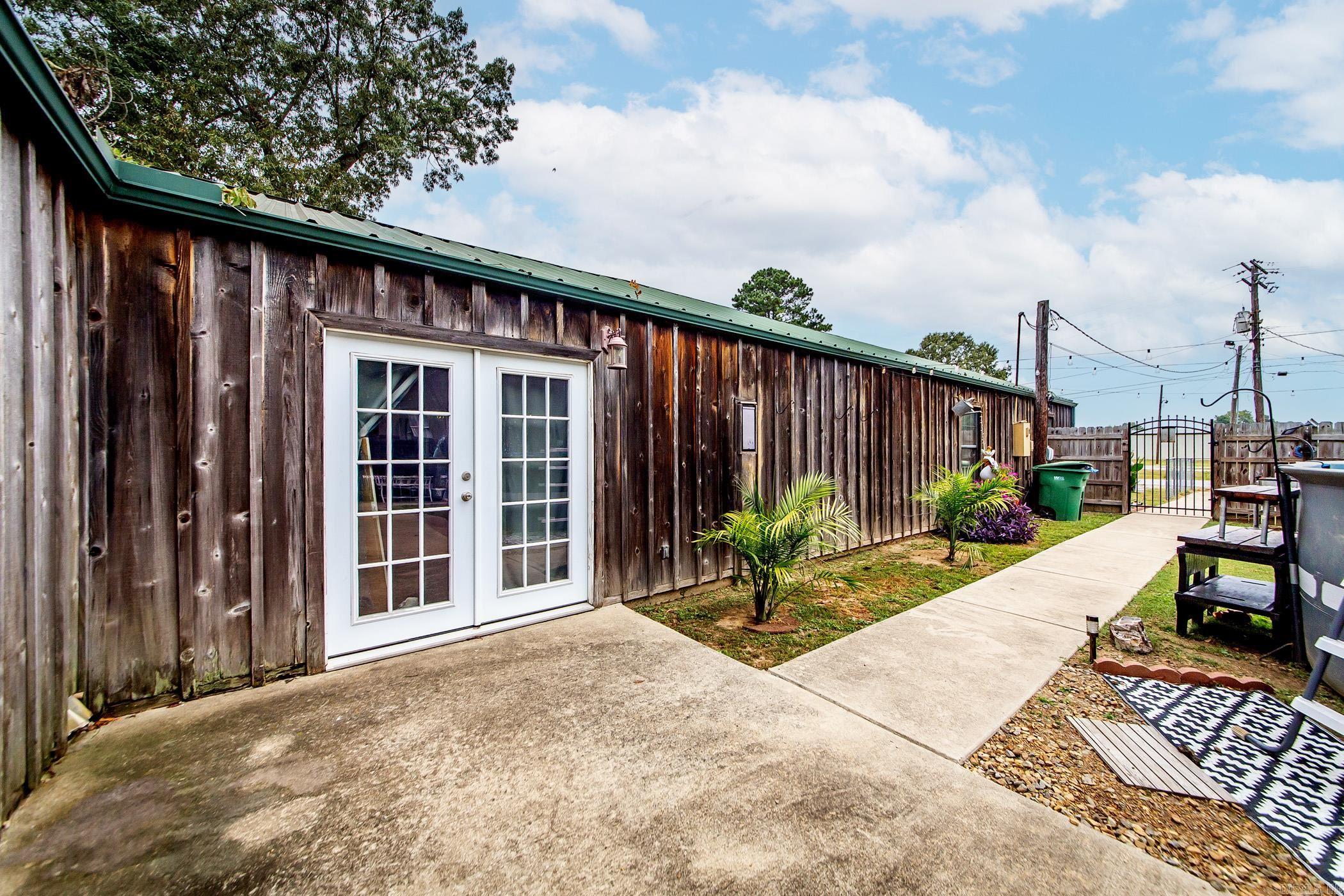 11300 Arch  Little Rock, AR