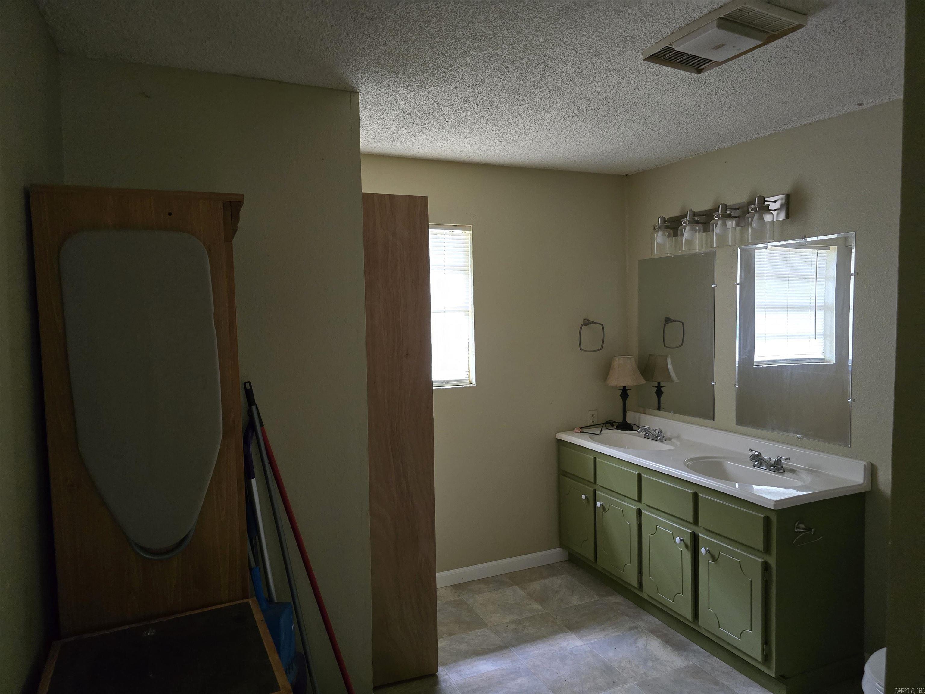 281 Gautney Ln  Lonoke, AR