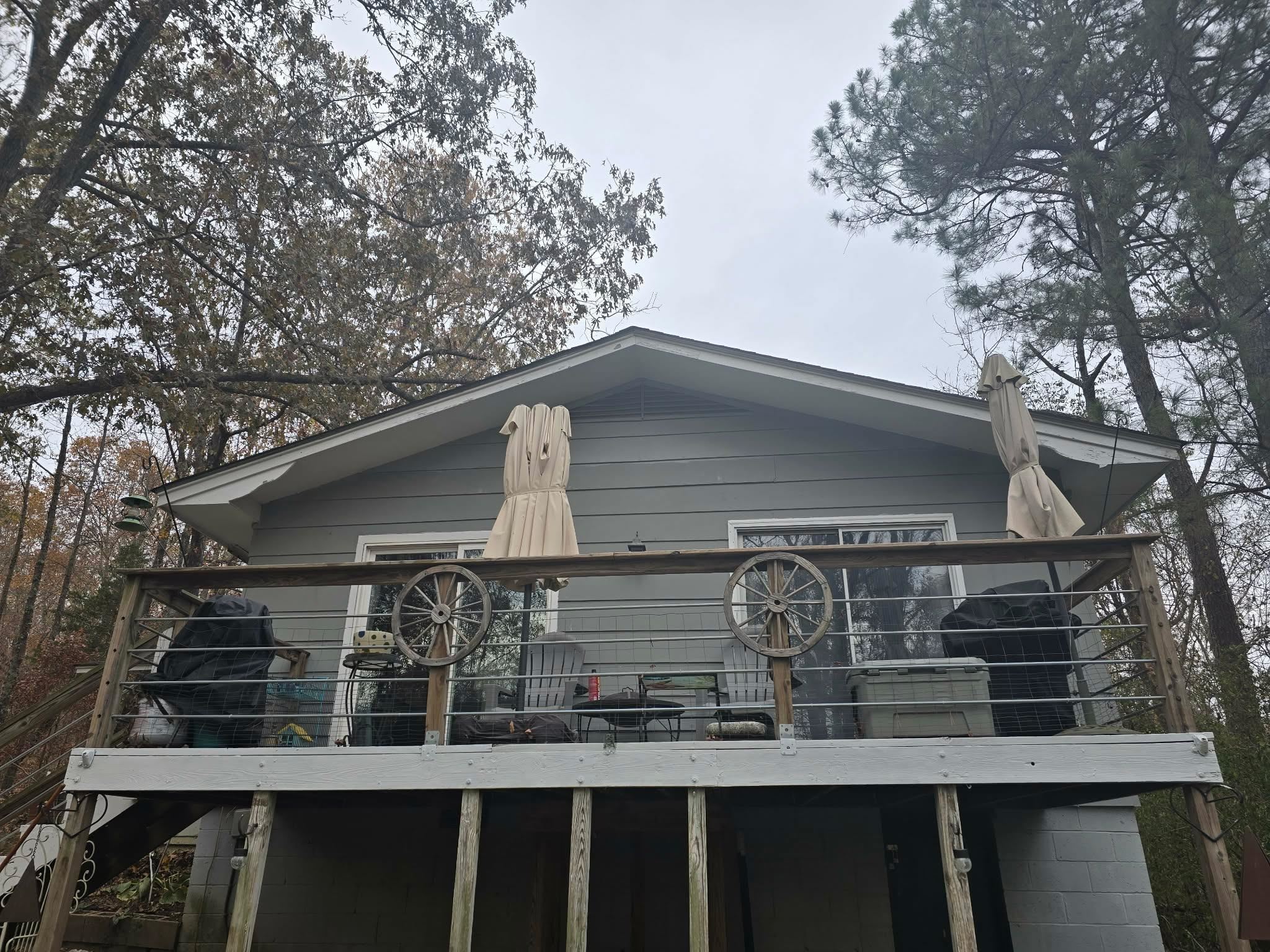 1702 E Spring Drive  Horseshoe Bend, AR