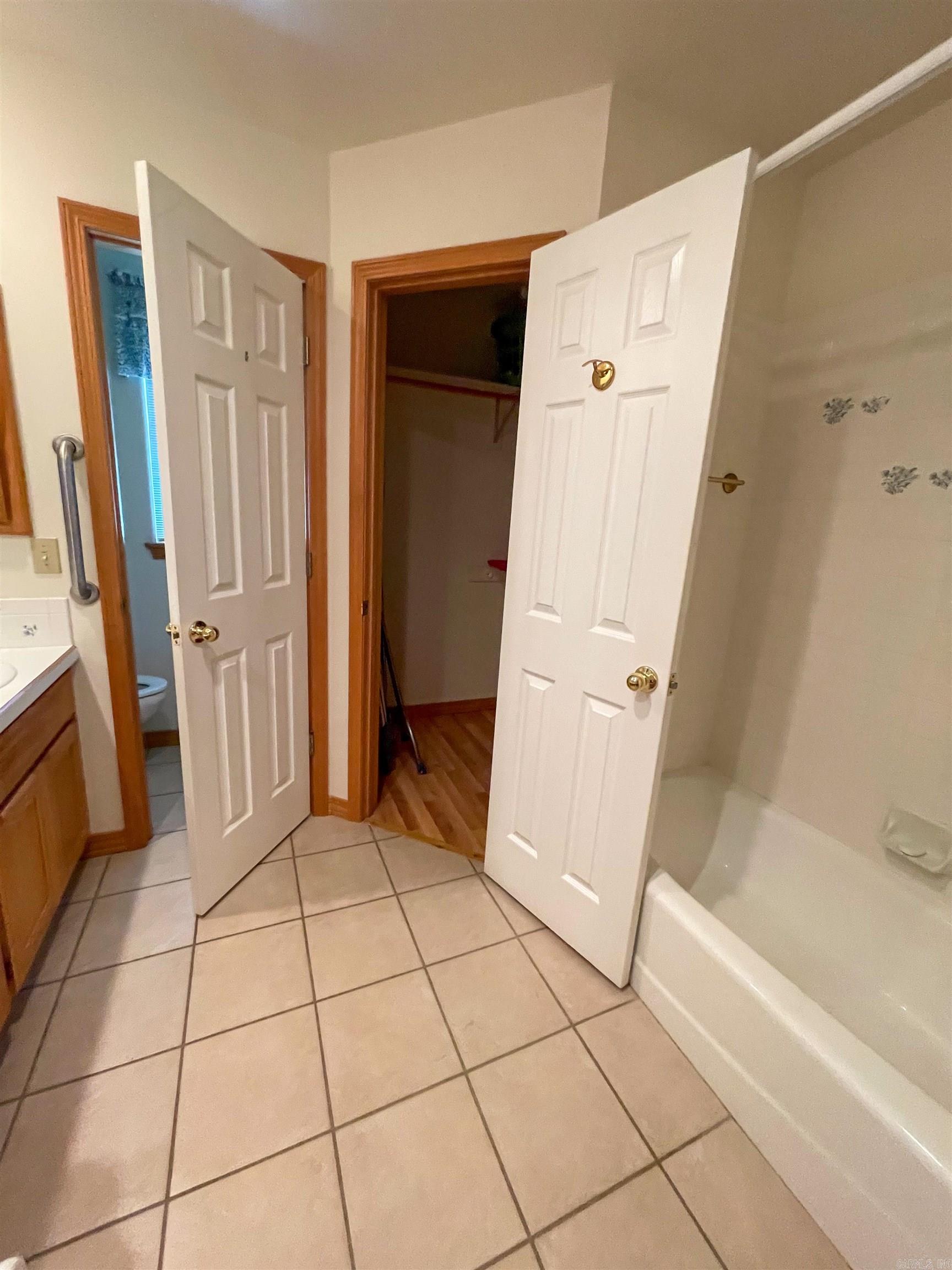 26 Miller Street Corner Altus, AR 72821