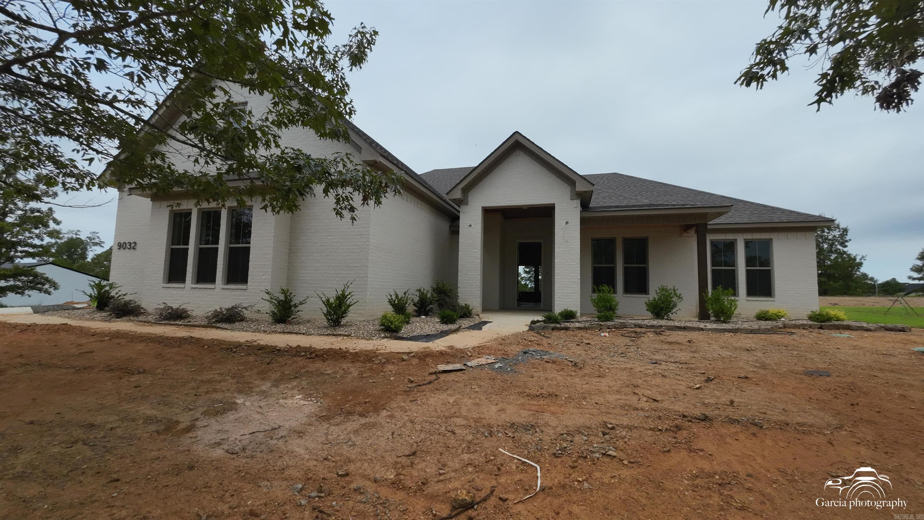 9032 Creek View